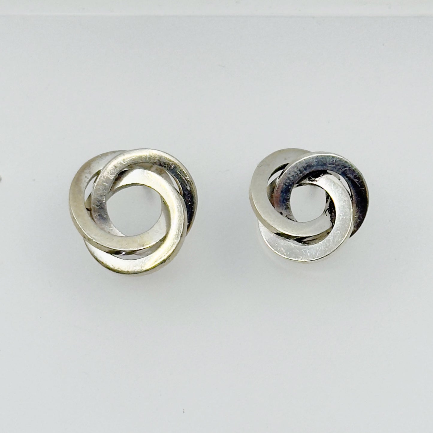 sterling silver love knot stud earrings GM846