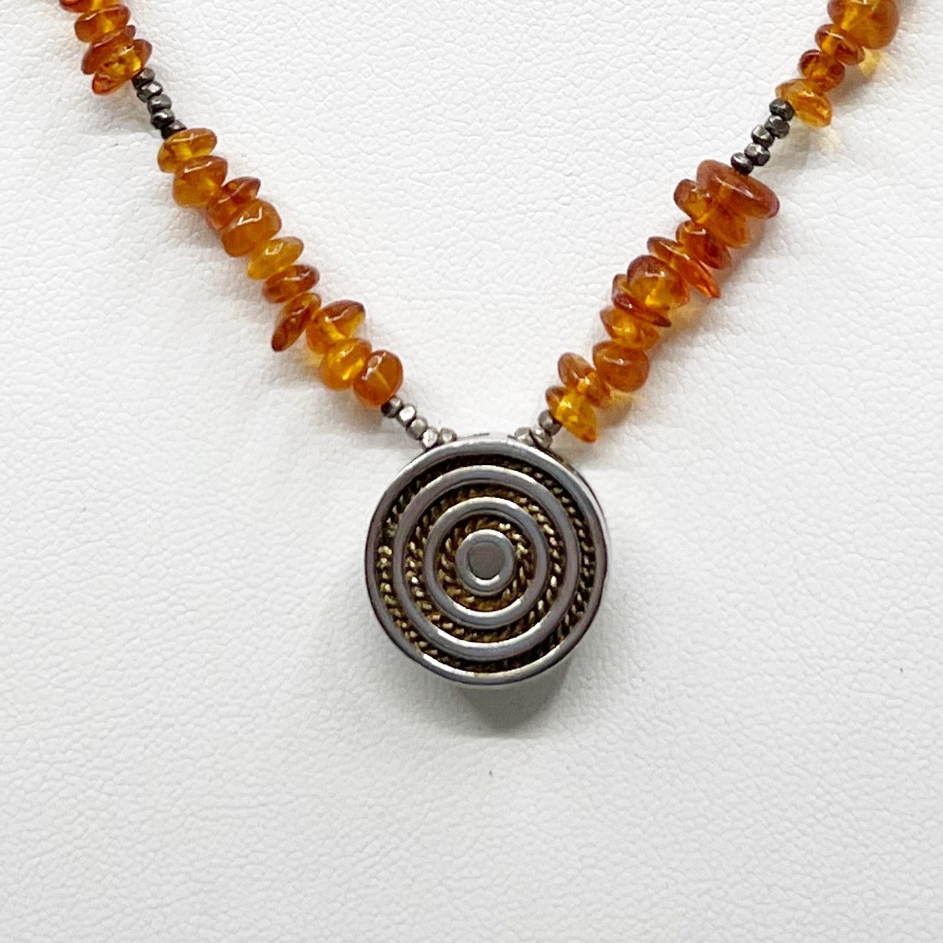 Sterling silver baltic amber necklace - GM38