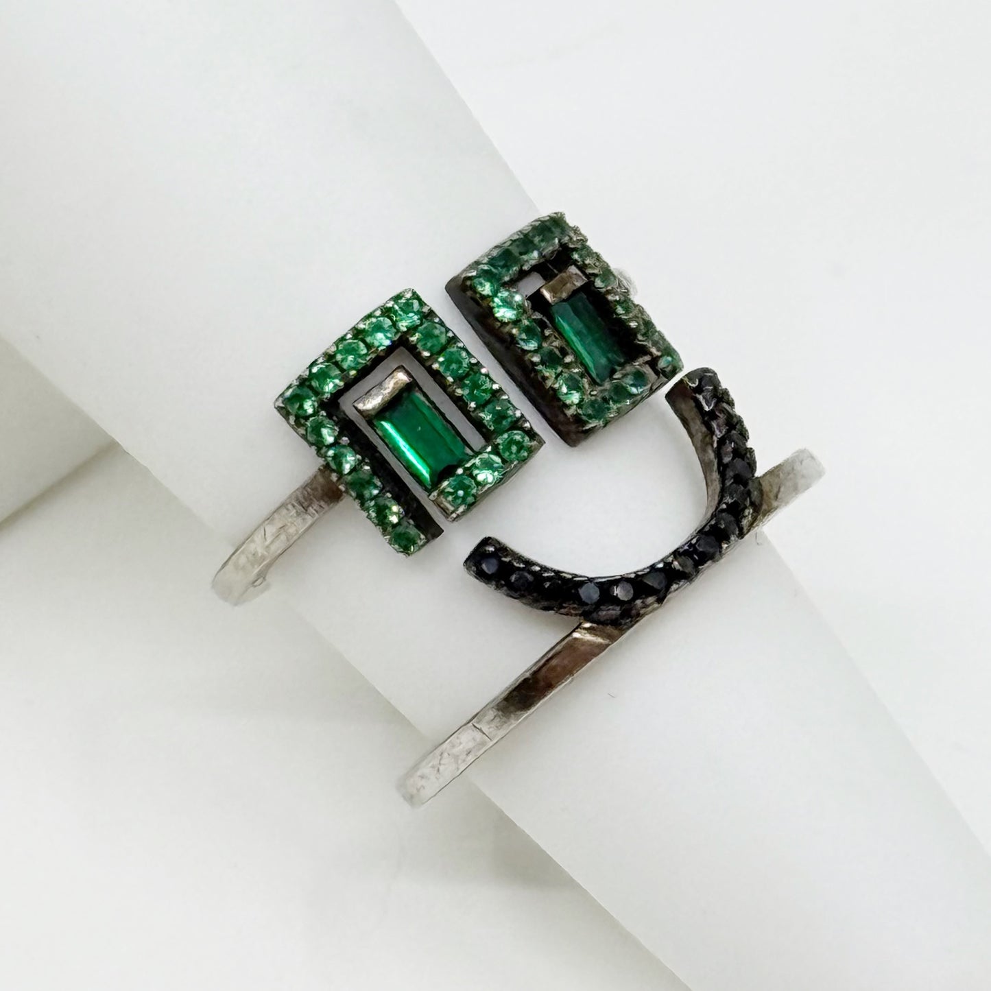 sterling silver green cubic zirconia happy face ring - GM4