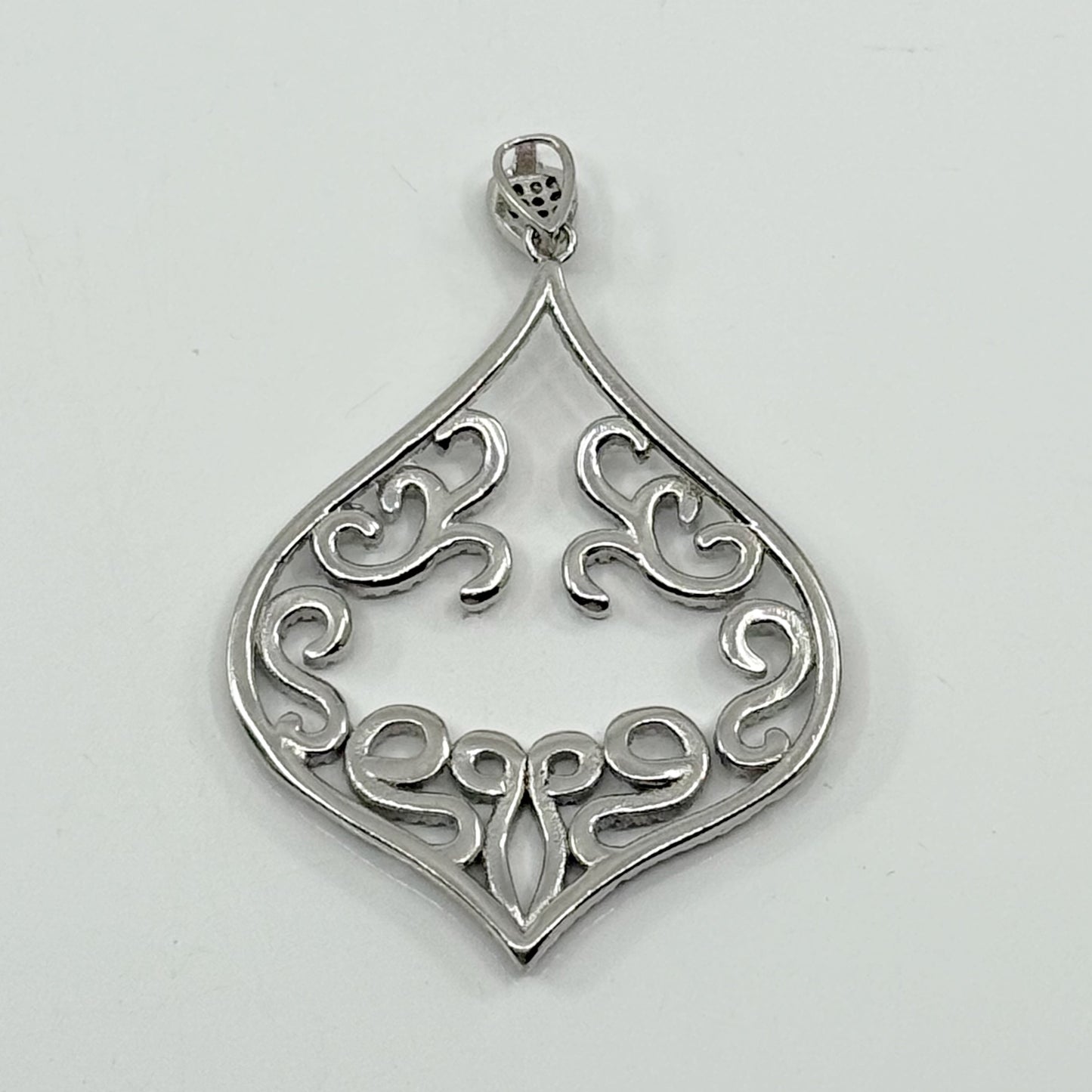 Sterling silver cubic zirconia pendant - GM1164