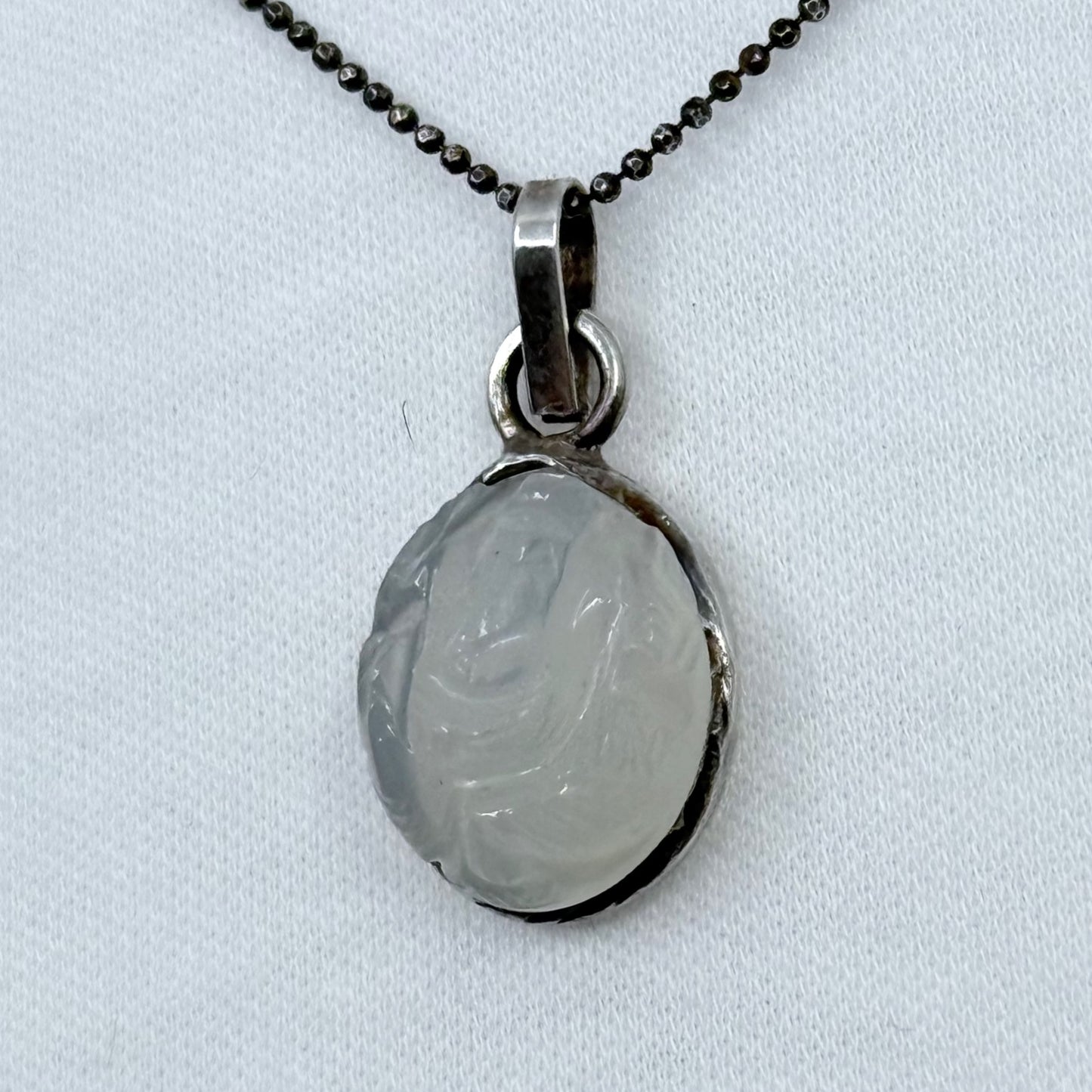Vintage sterling silver carved chalcedony Ganesh God pendant GM864