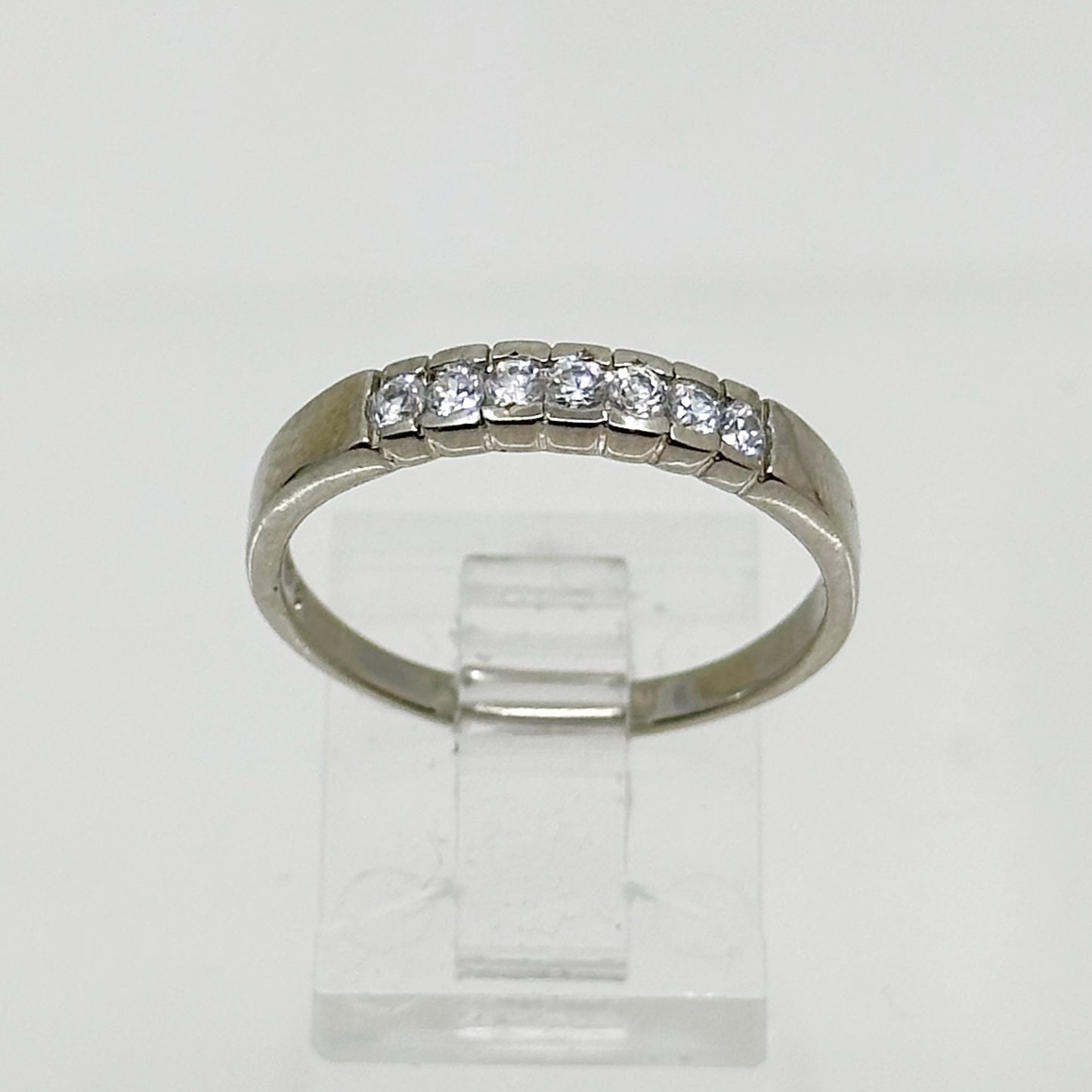 Sterling silver cubic zirconia band ring GM410