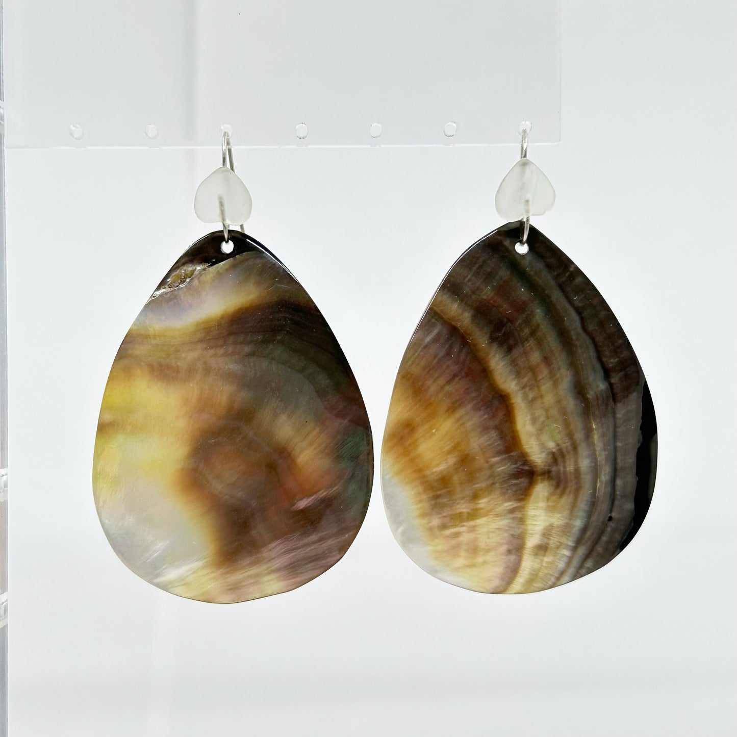 Hand Made Sterling silver rock crystal & shell earrings - GM425