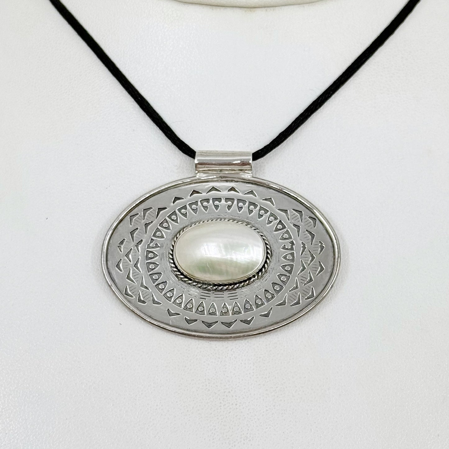 Sterling silver Mabe Pearl pendant GM484
