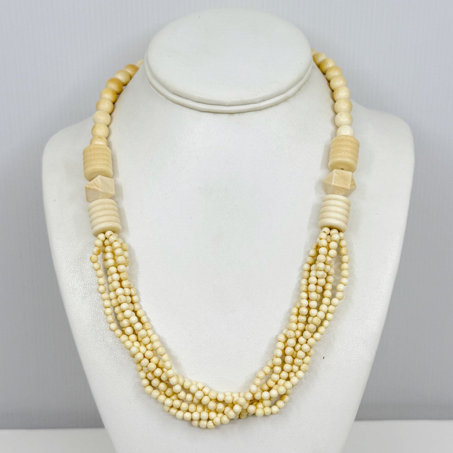 Vintage carved bone bead necklace GM521