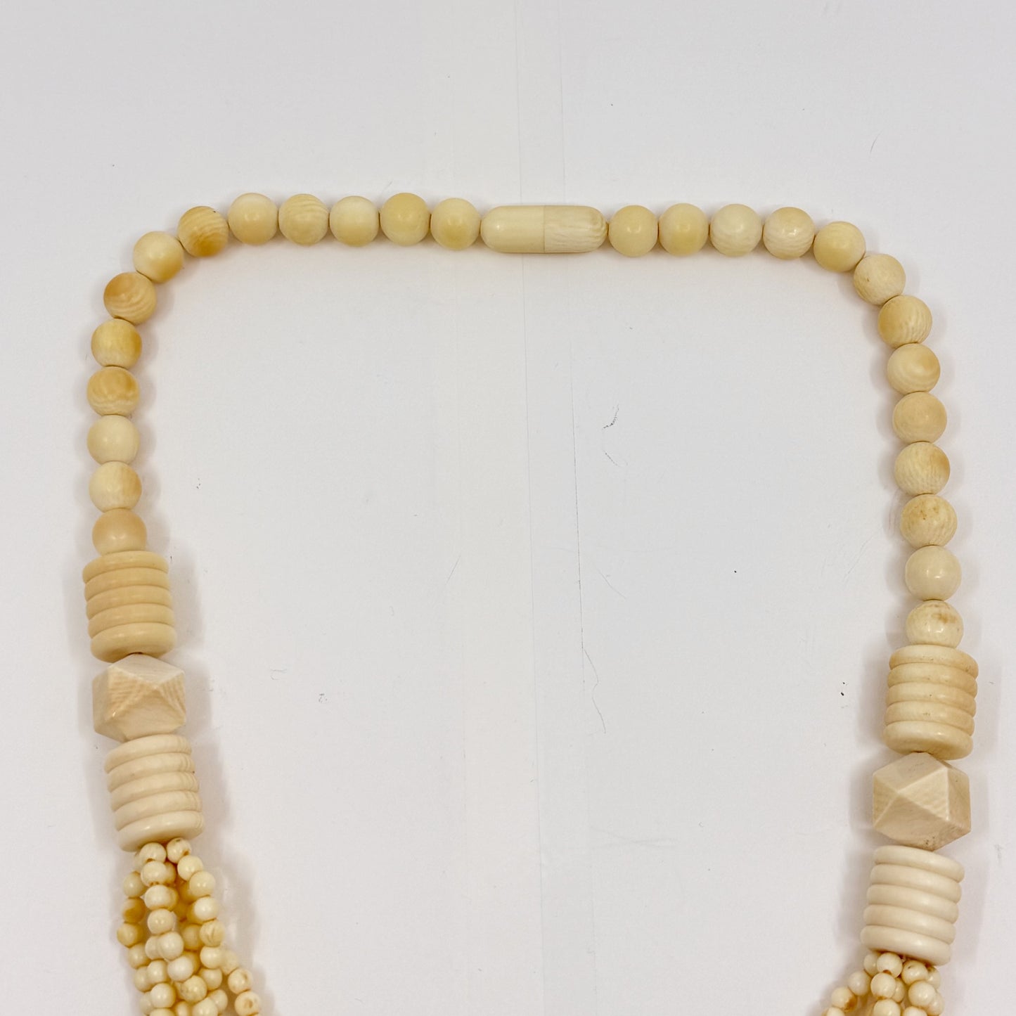 Vintage carved bone bead necklace GM521