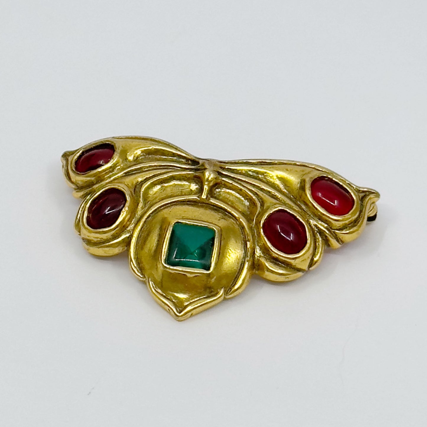 MMA Metropolitan Museum of Art Cleo 1993 gold tone ruby emerald glass Mogul butterfly brooch - GM57