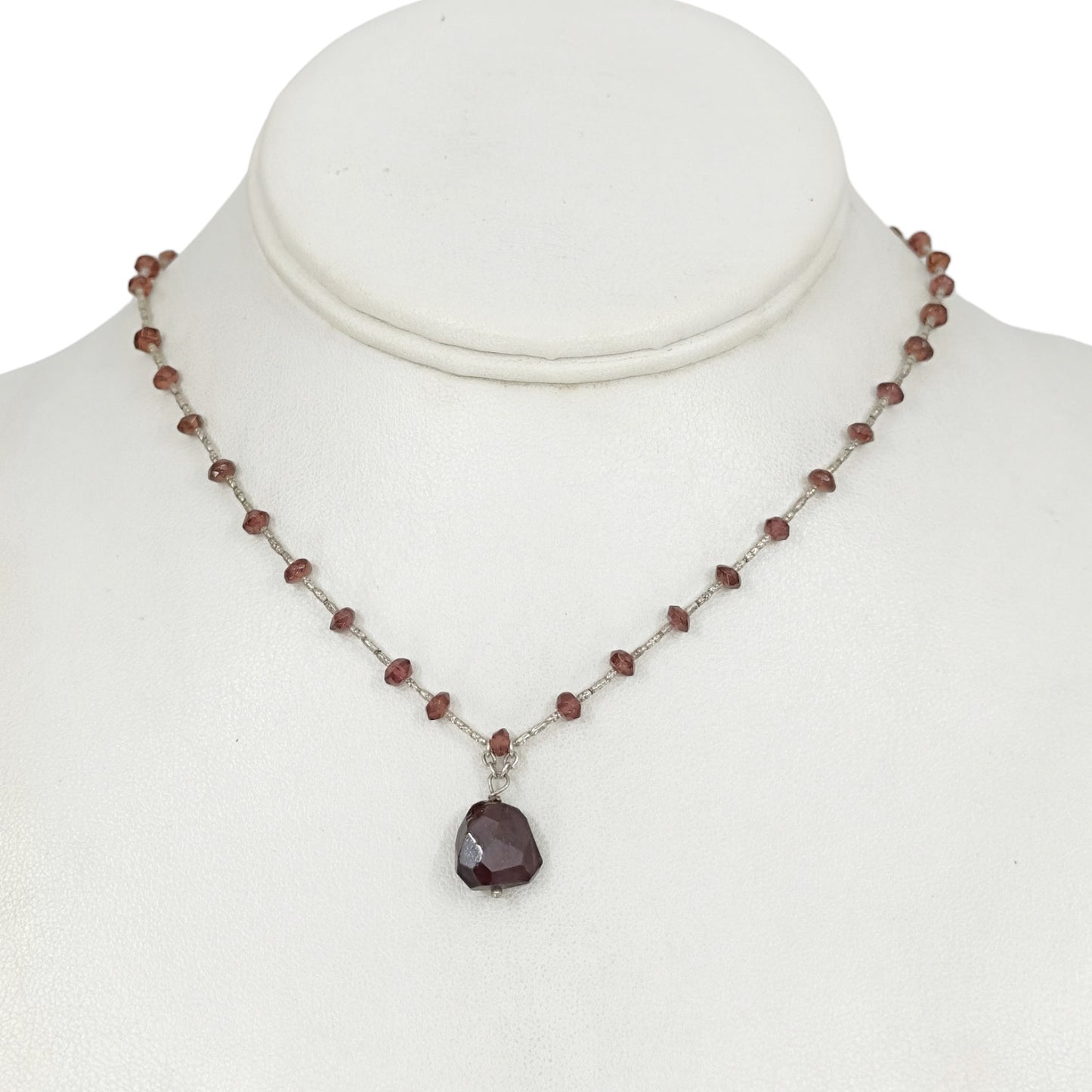 Hand Made sterling silver garnet bead necklace GM608