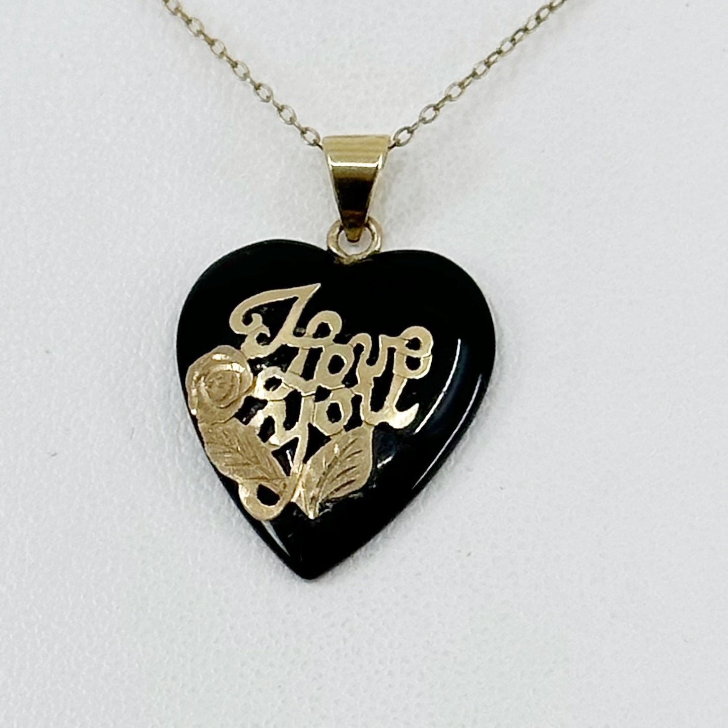 14k yellow gold I love you onyx heart pendant - GM292