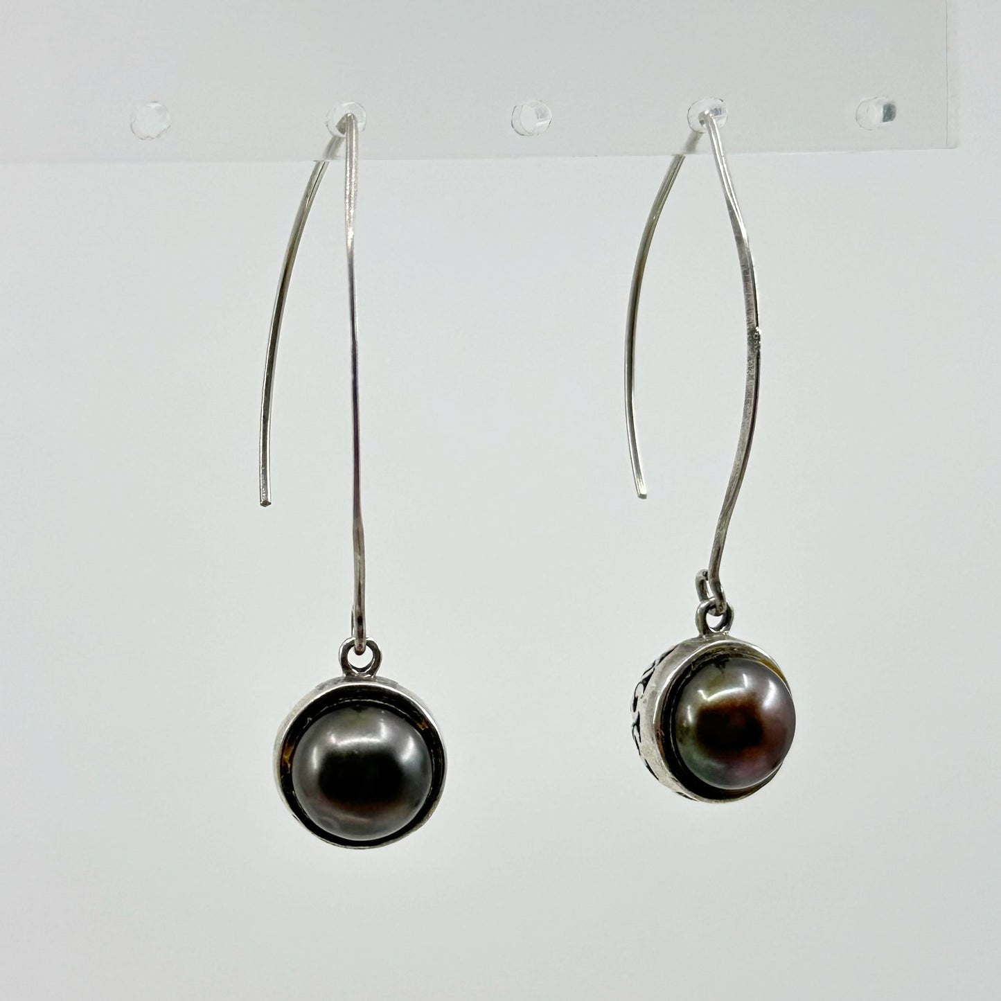 Sterling silver 10mm pearl earrings GM640