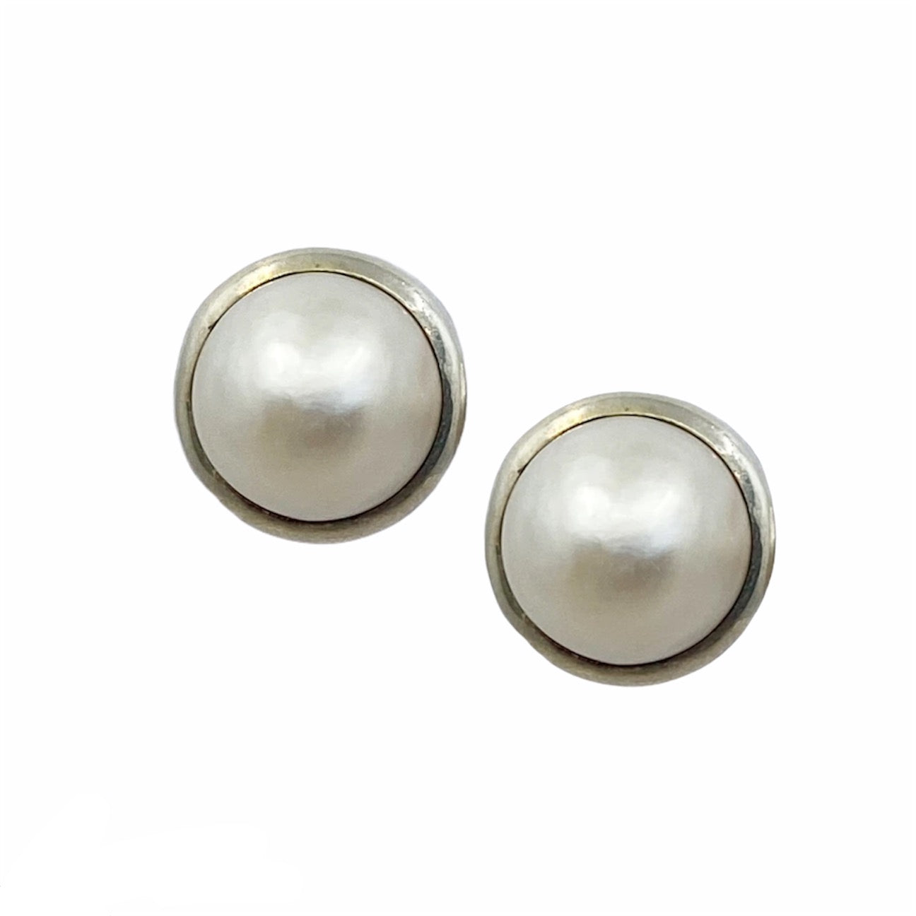sterling silver Mabe pearl earrings GM644
