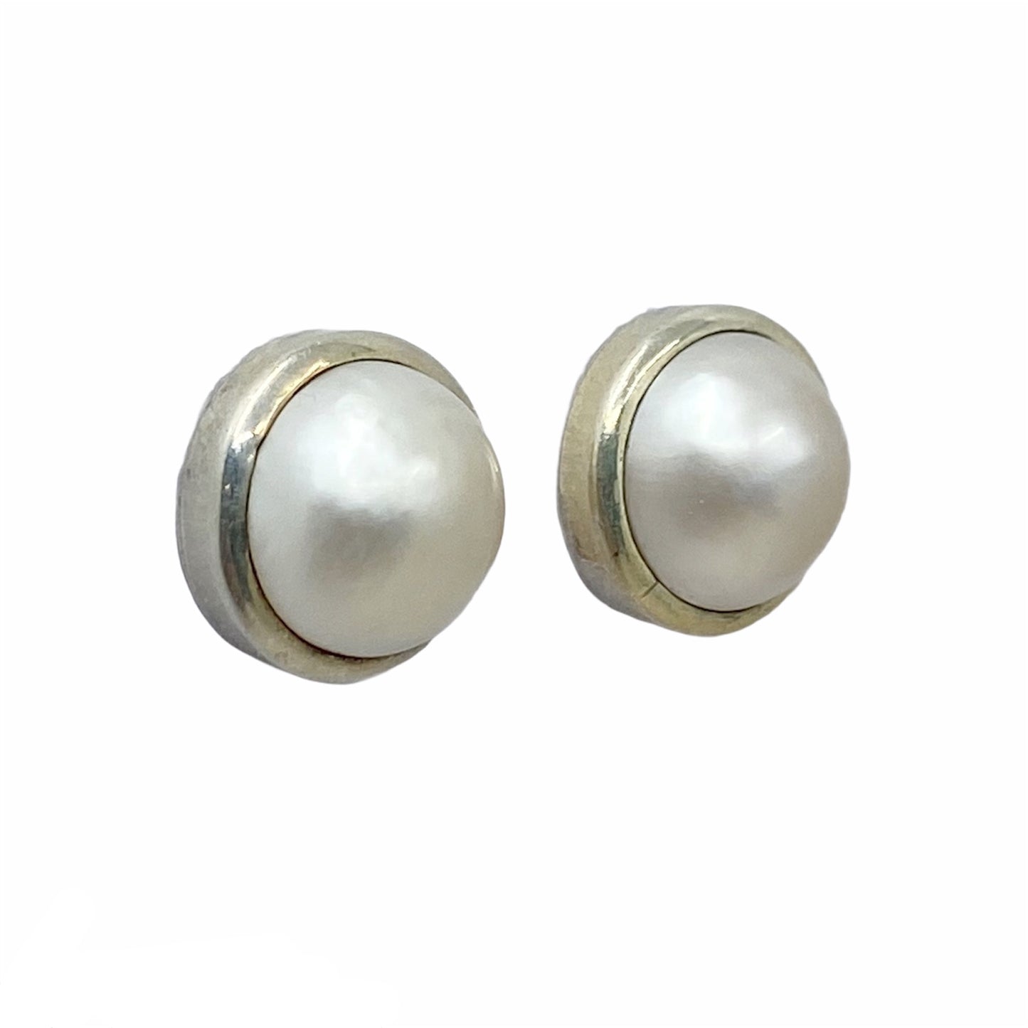 sterling silver Mabe pearl earrings GM644