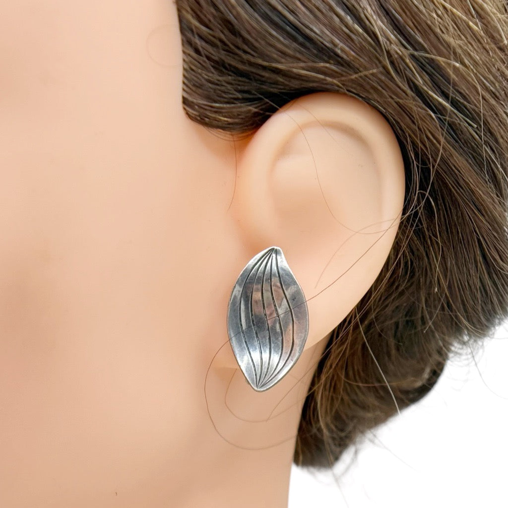 Heribert Engelbert Stigbert Sweden sterling silver single earrings - GM650