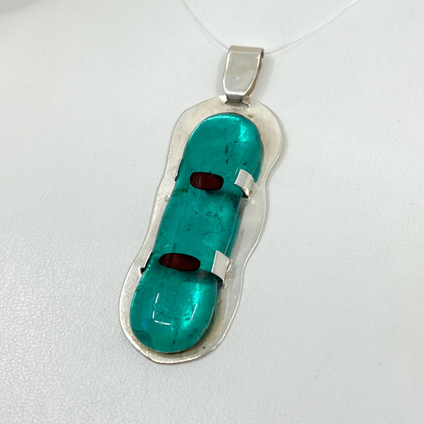 Hand Made Sterling silver glass pendant GM655