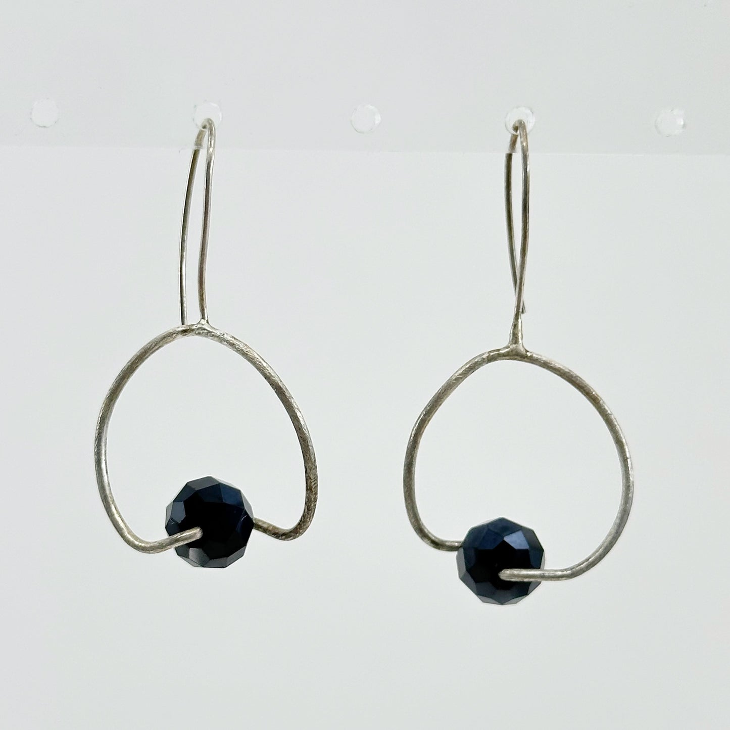 Hand Made Sterling silver onyx bead earrings GM658
