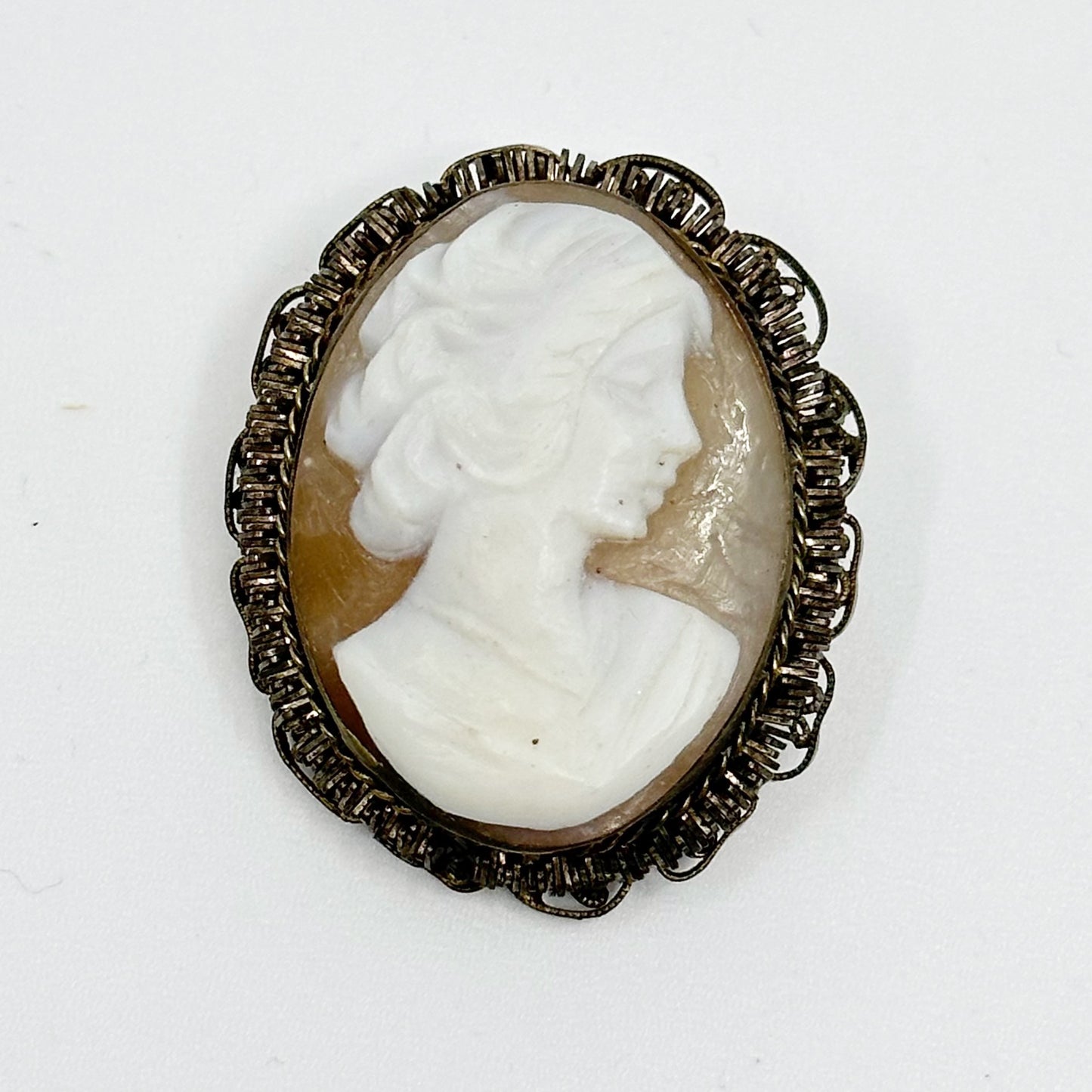 Vintage Italian brass carved shell cameo brooch pendant GM711
