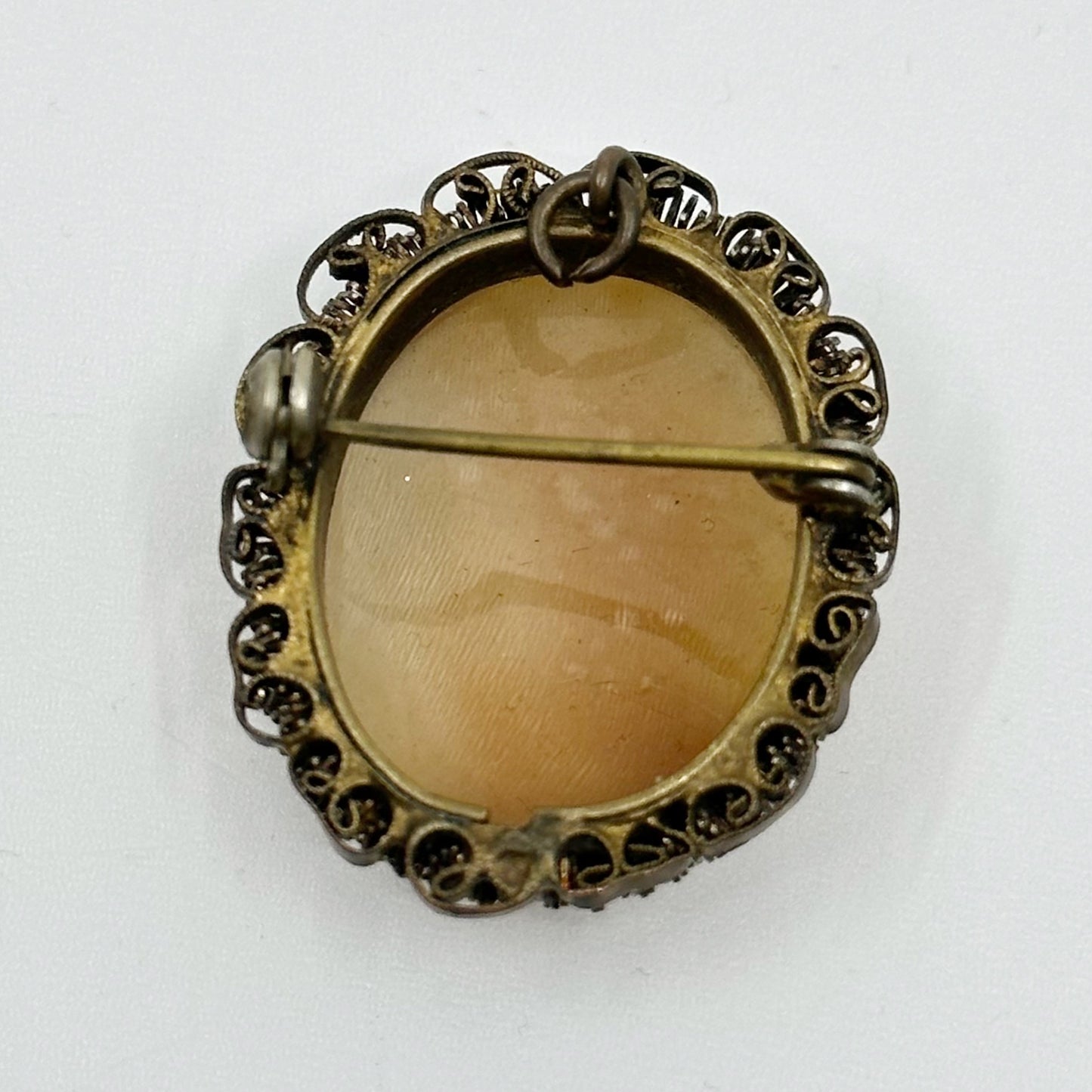 Vintage Italian brass carved shell cameo brooch pendant GM711