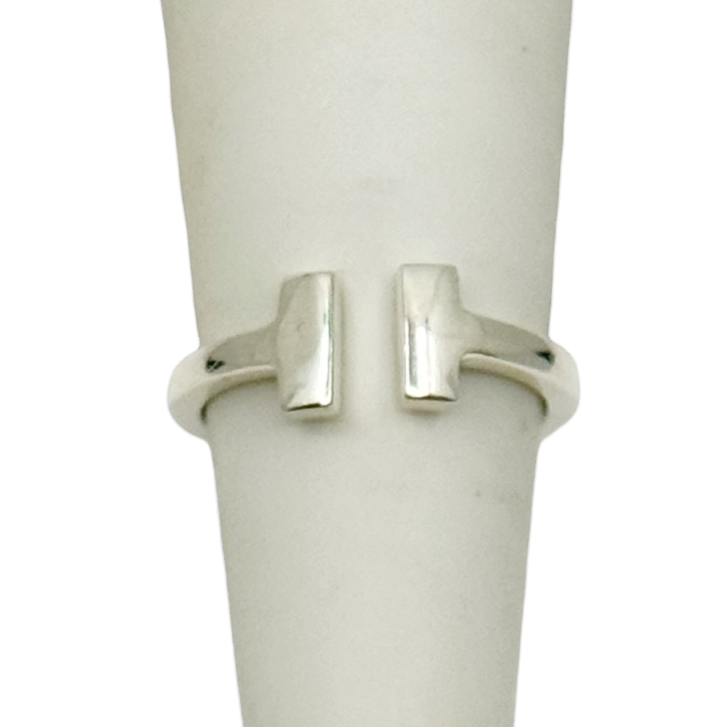 Sterling silver T wire ring - GM721