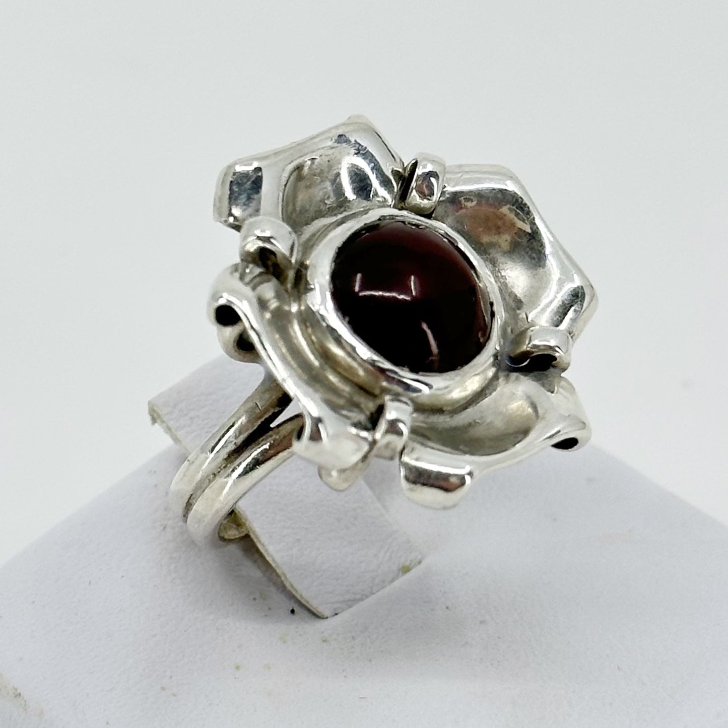 Vintage sterling silver carnelian flower ring GM725
