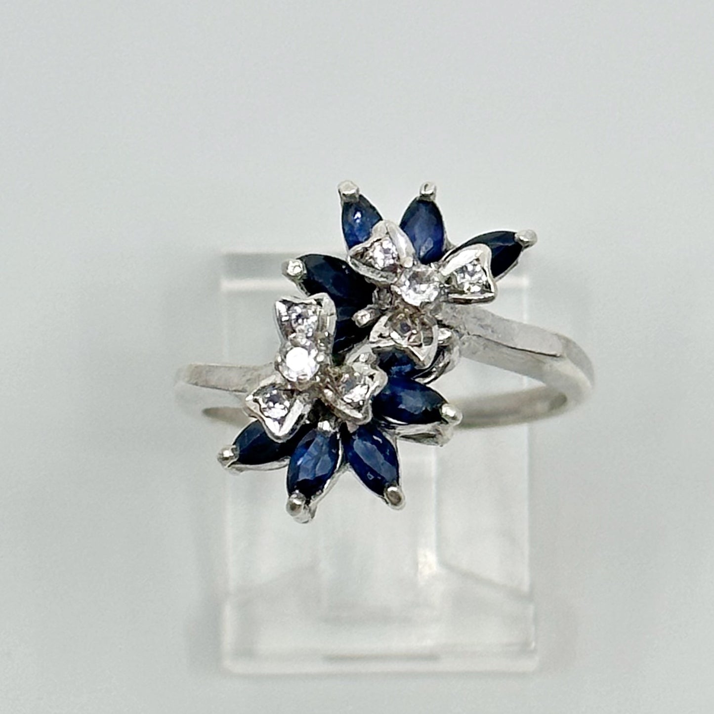 Vintage Sterling silver sapphire & cubic zirconia ring GM732
