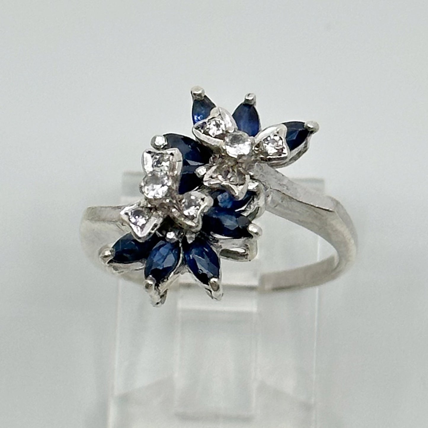 Vintage Sterling silver sapphire & cubic zirconia ring GM732