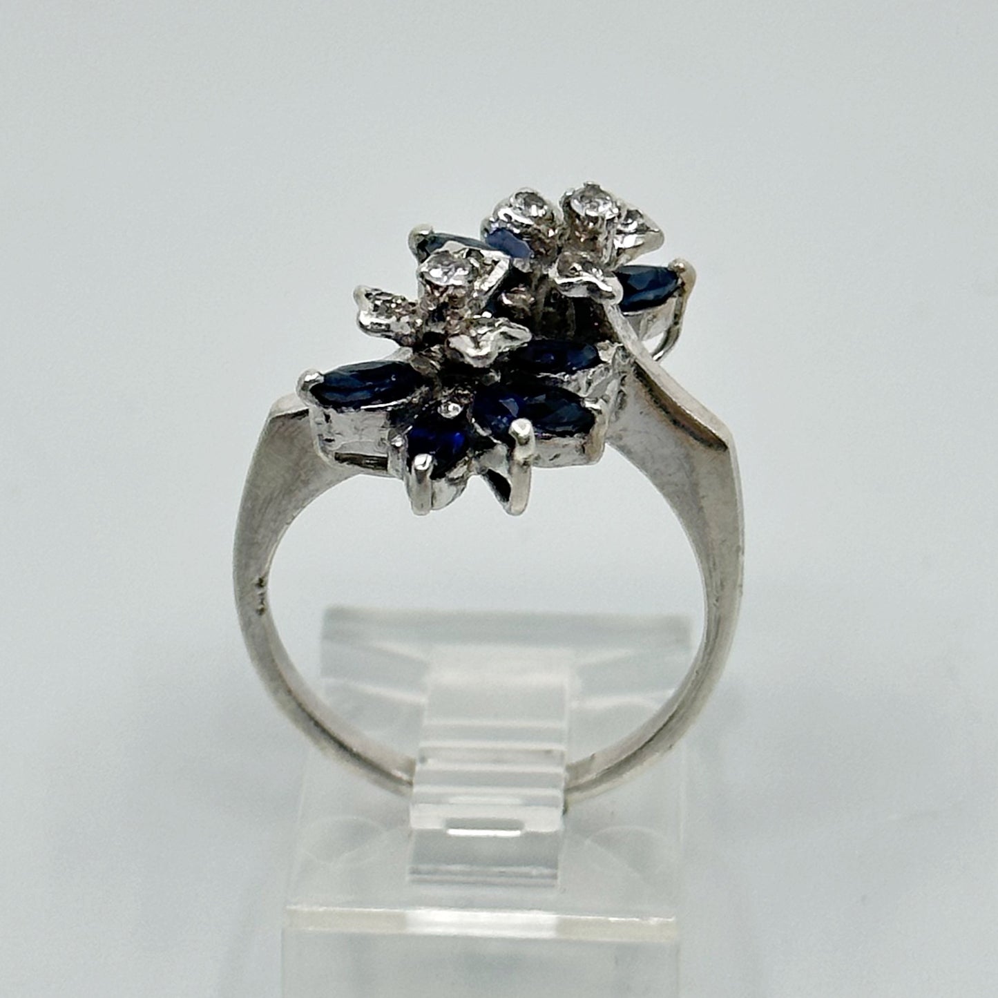 Vintage Sterling silver sapphire & cubic zirconia ring GM732