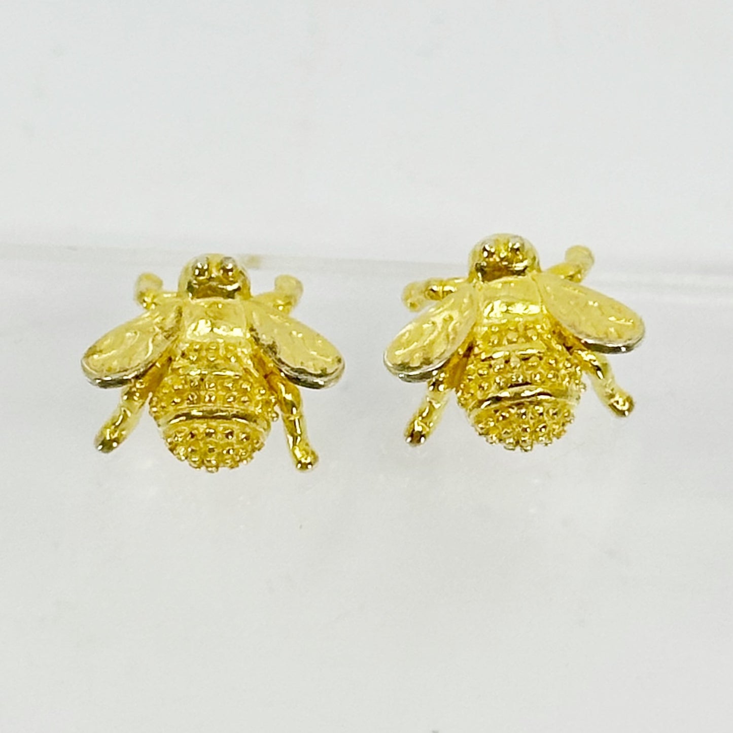 18k Gold Vermeil Sterling silver bee stud earrings GM744