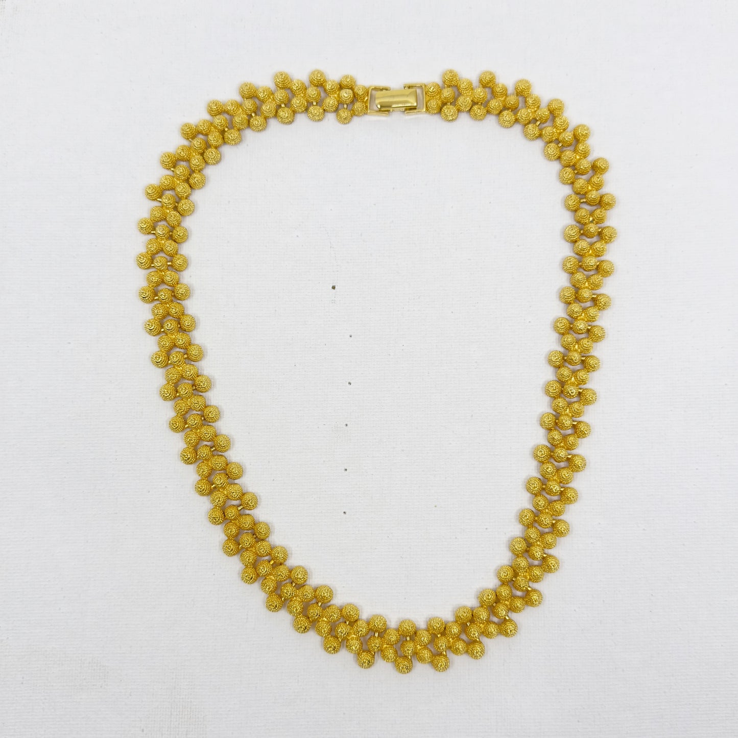 Vintage Gold tone Hobnail Domes necklace - GM3009