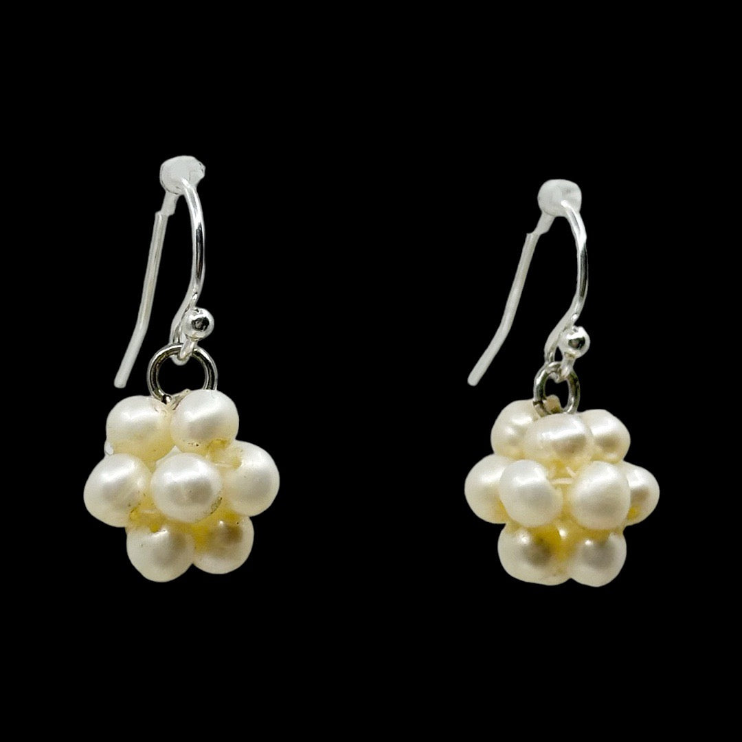 Hand Made Sterling silver pearl earrings GM791
