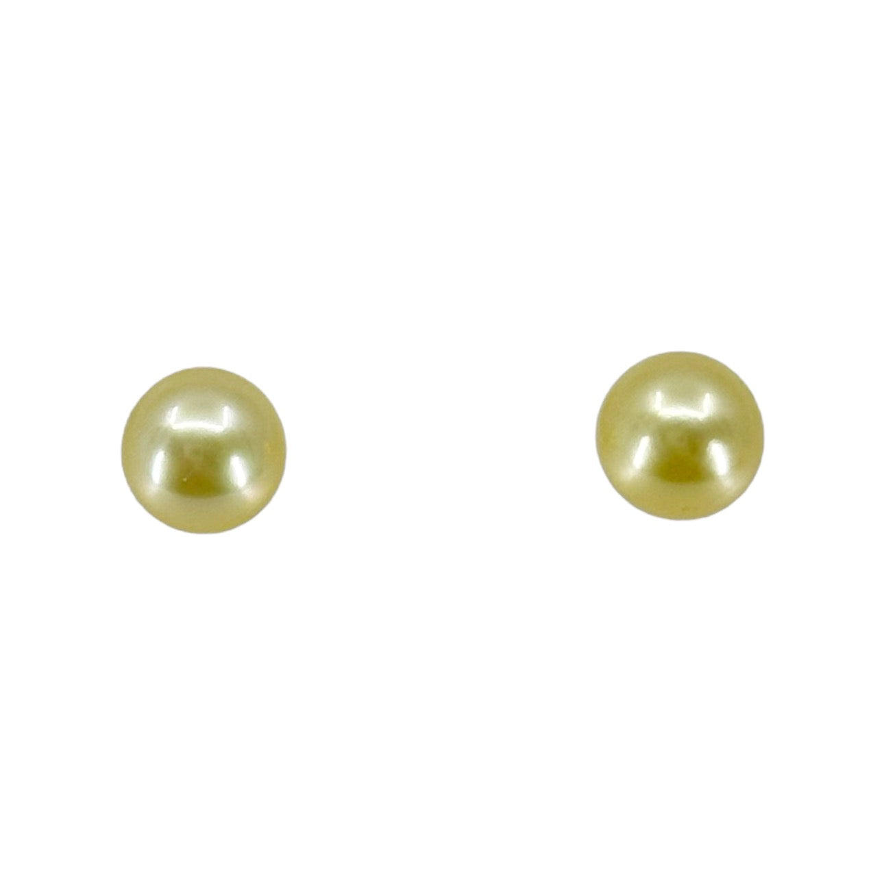 Sterling silver 7.5mm freshwater pearl earrings GM817
