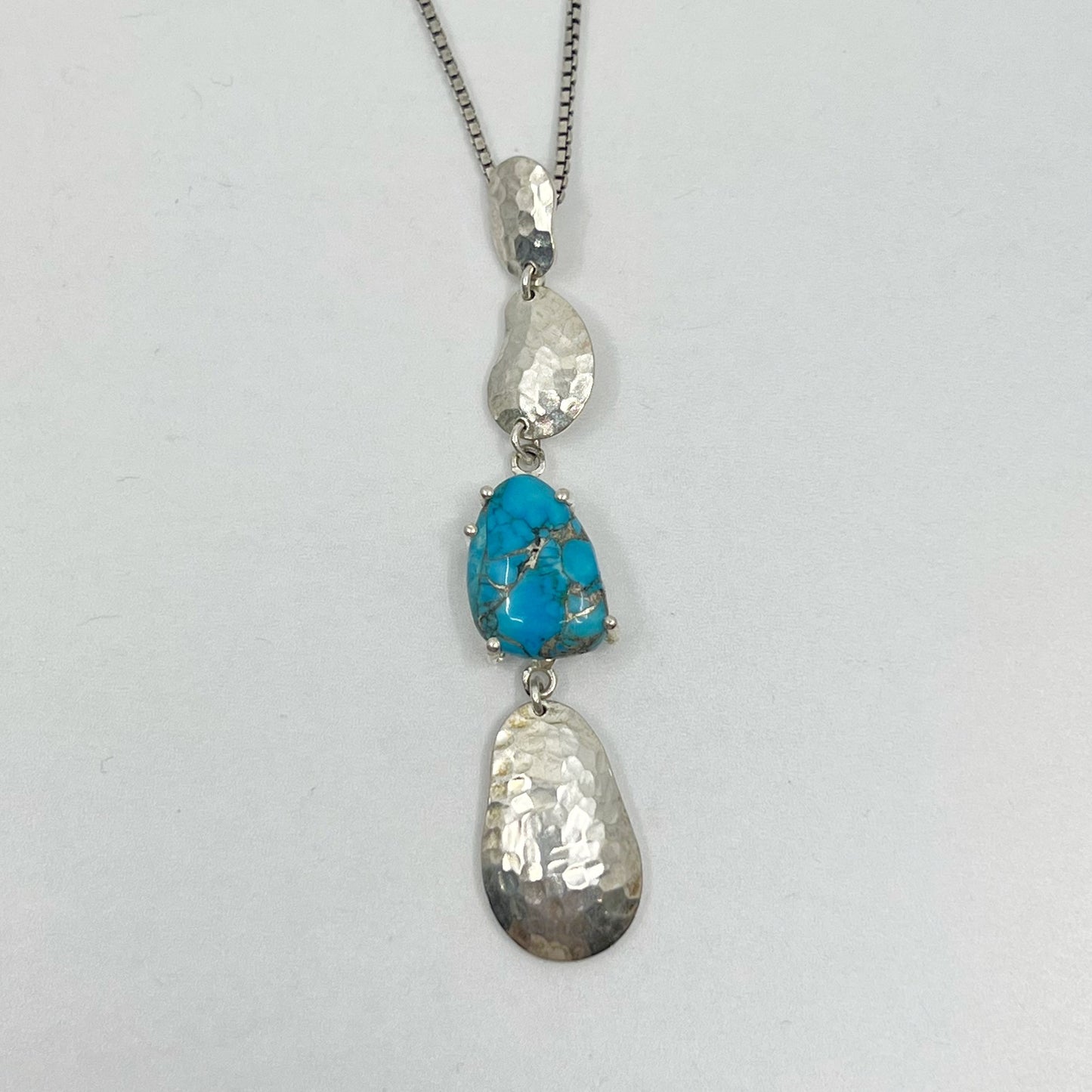 hammered sterling silver turquoise pendant GM839