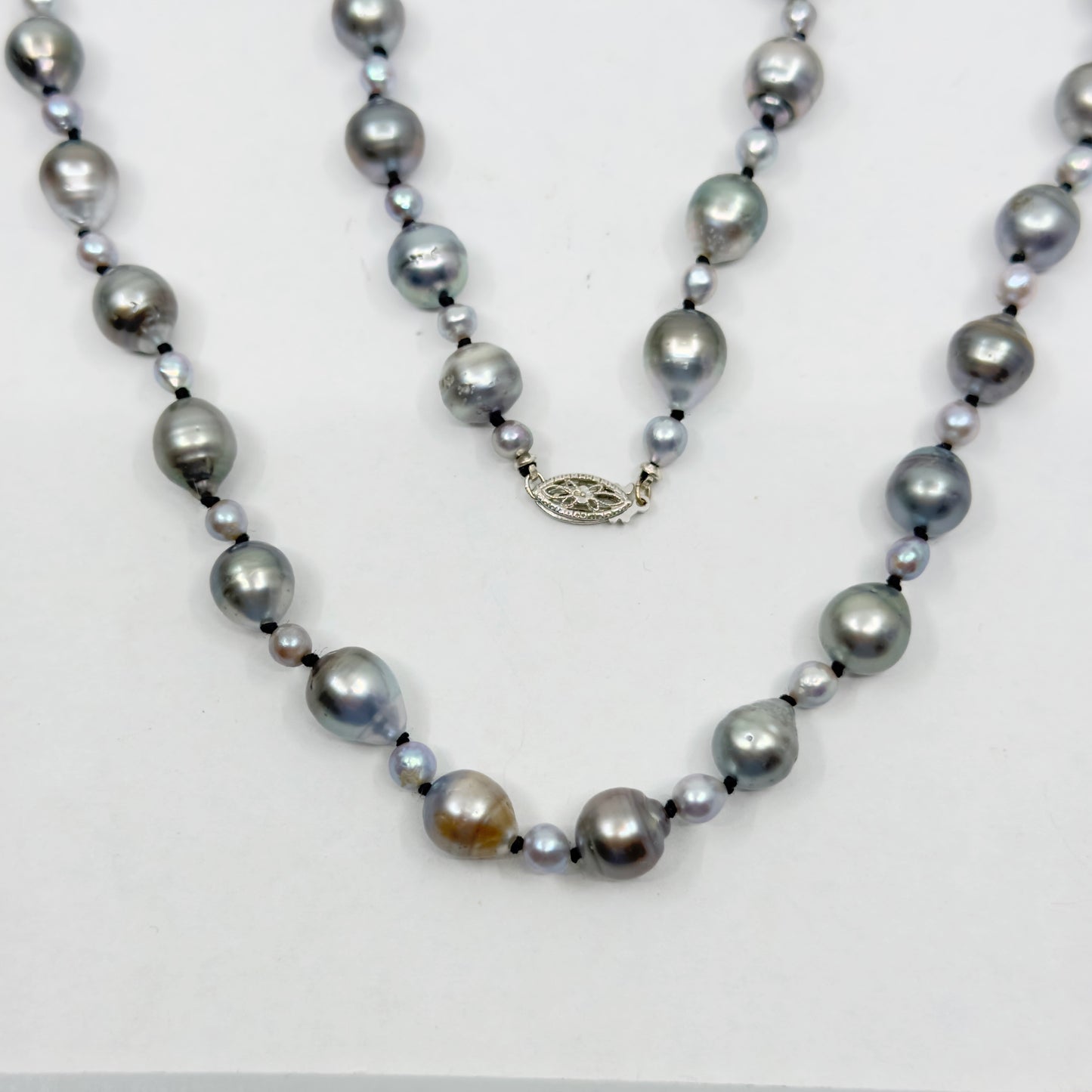 14k gold Tahitian & Akoya Pearl necklace GM861