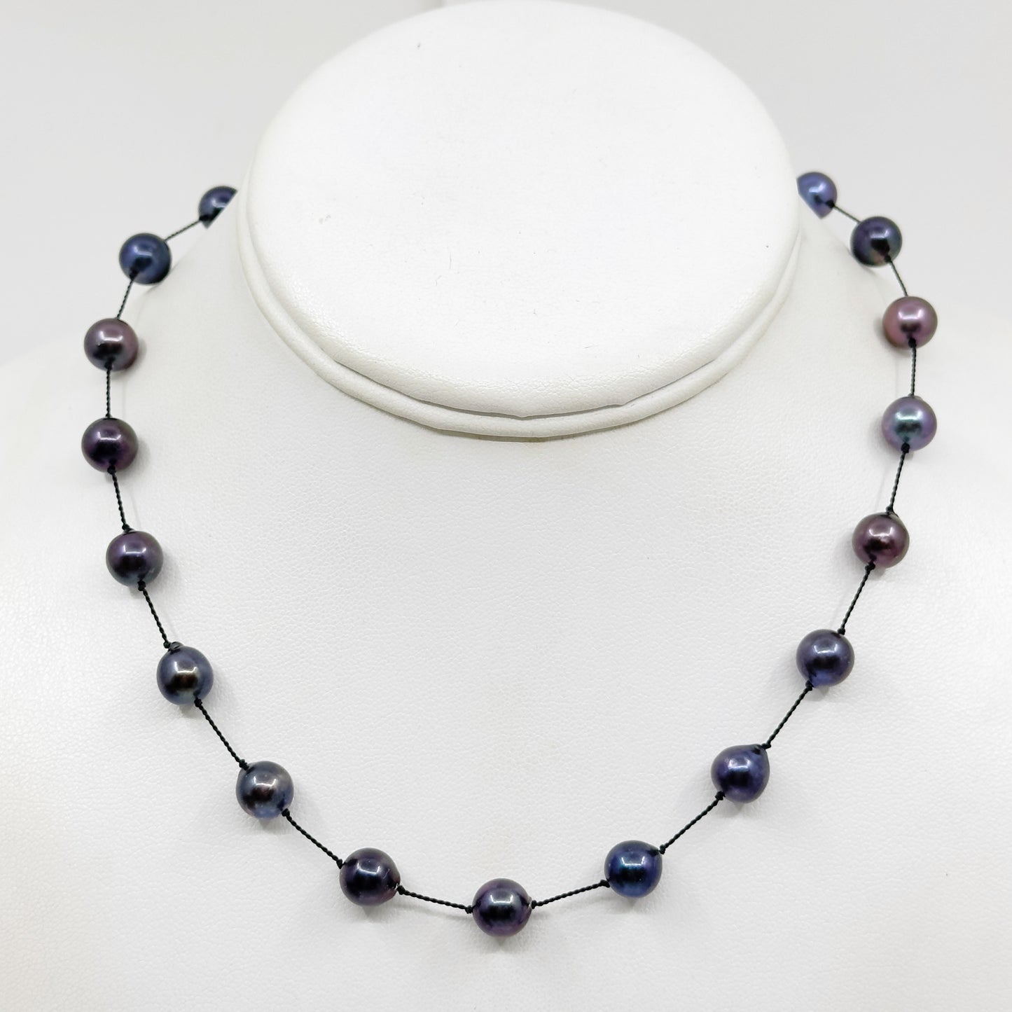 14k white gold Tahitian Pearl necklace GM862
