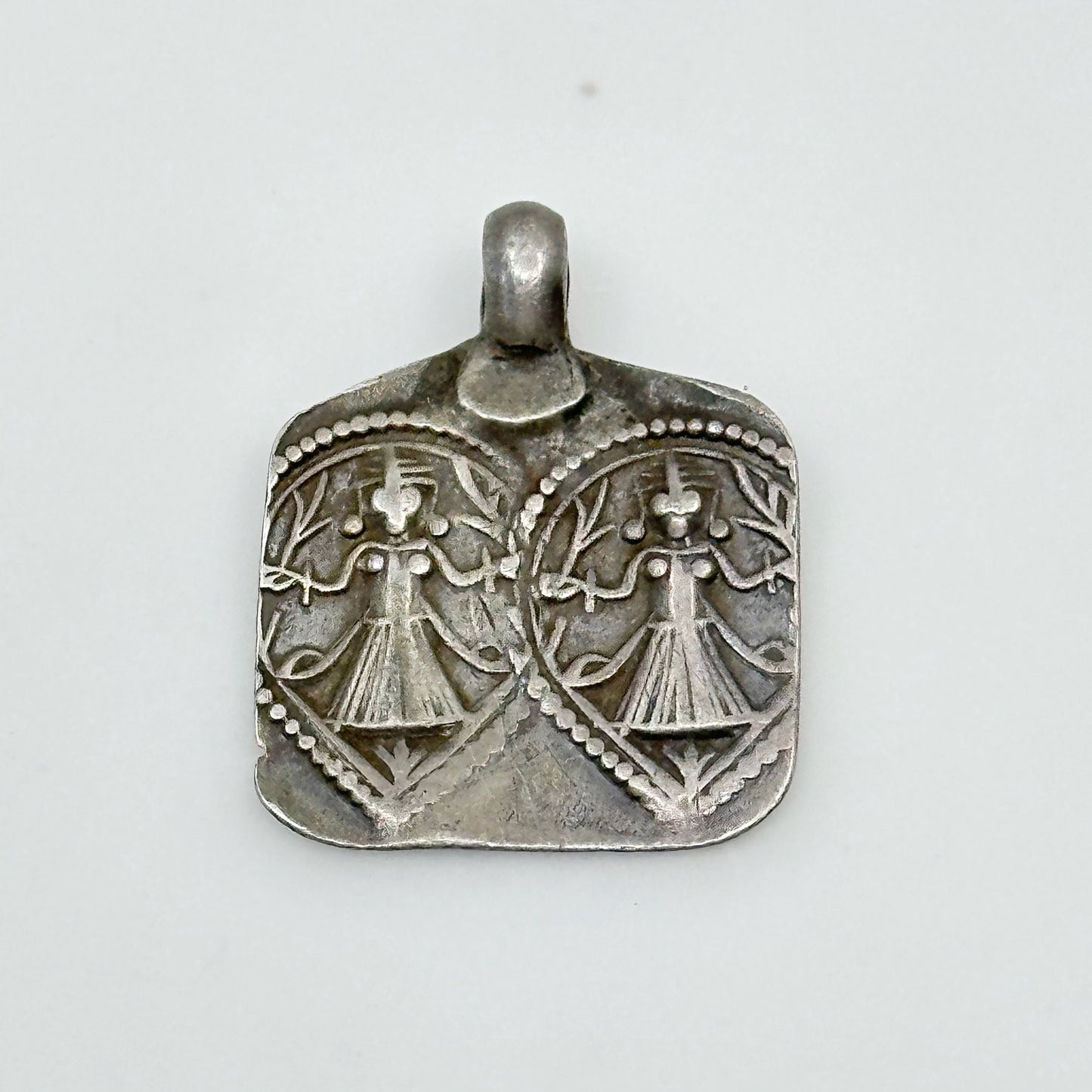 Vintage Hindu Rajasthan 800 silver pendant GM902