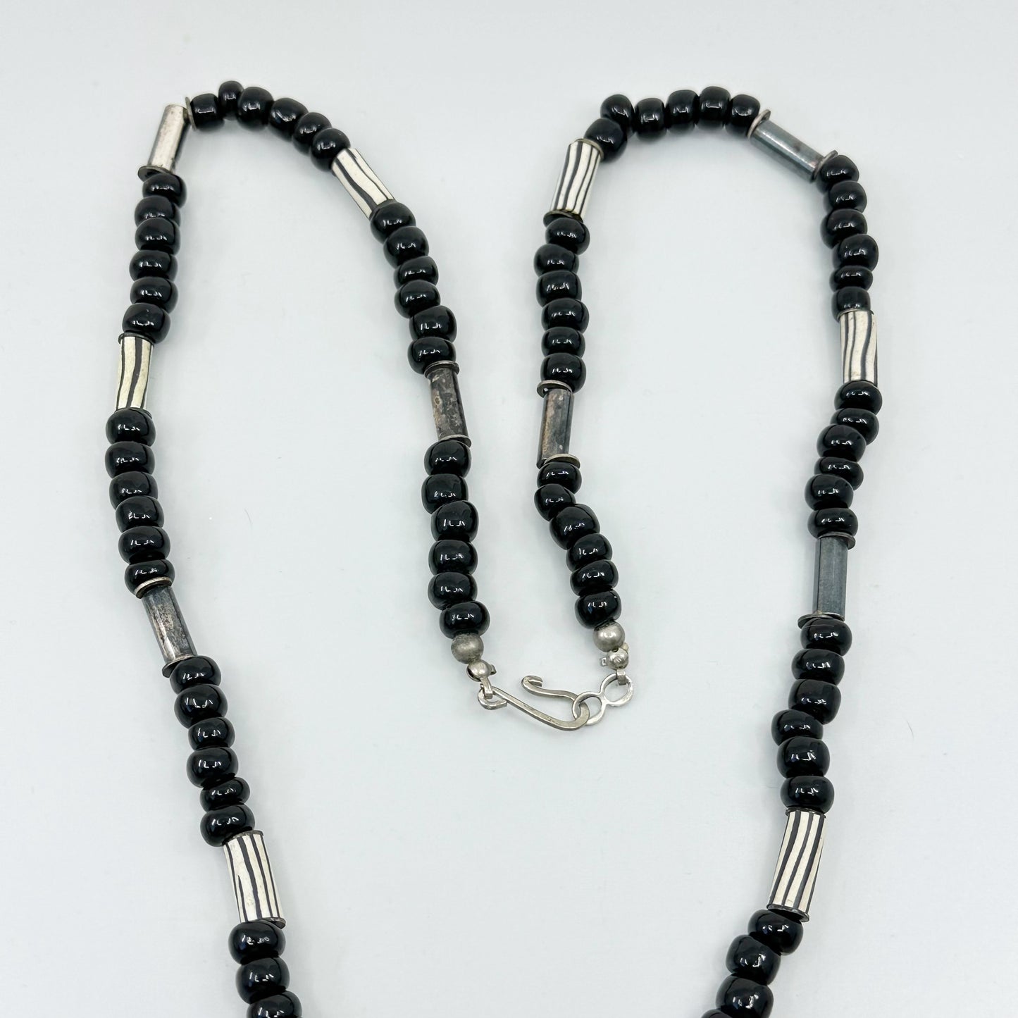 Vintage sterling silver glass & ceramic bead necklace GM909