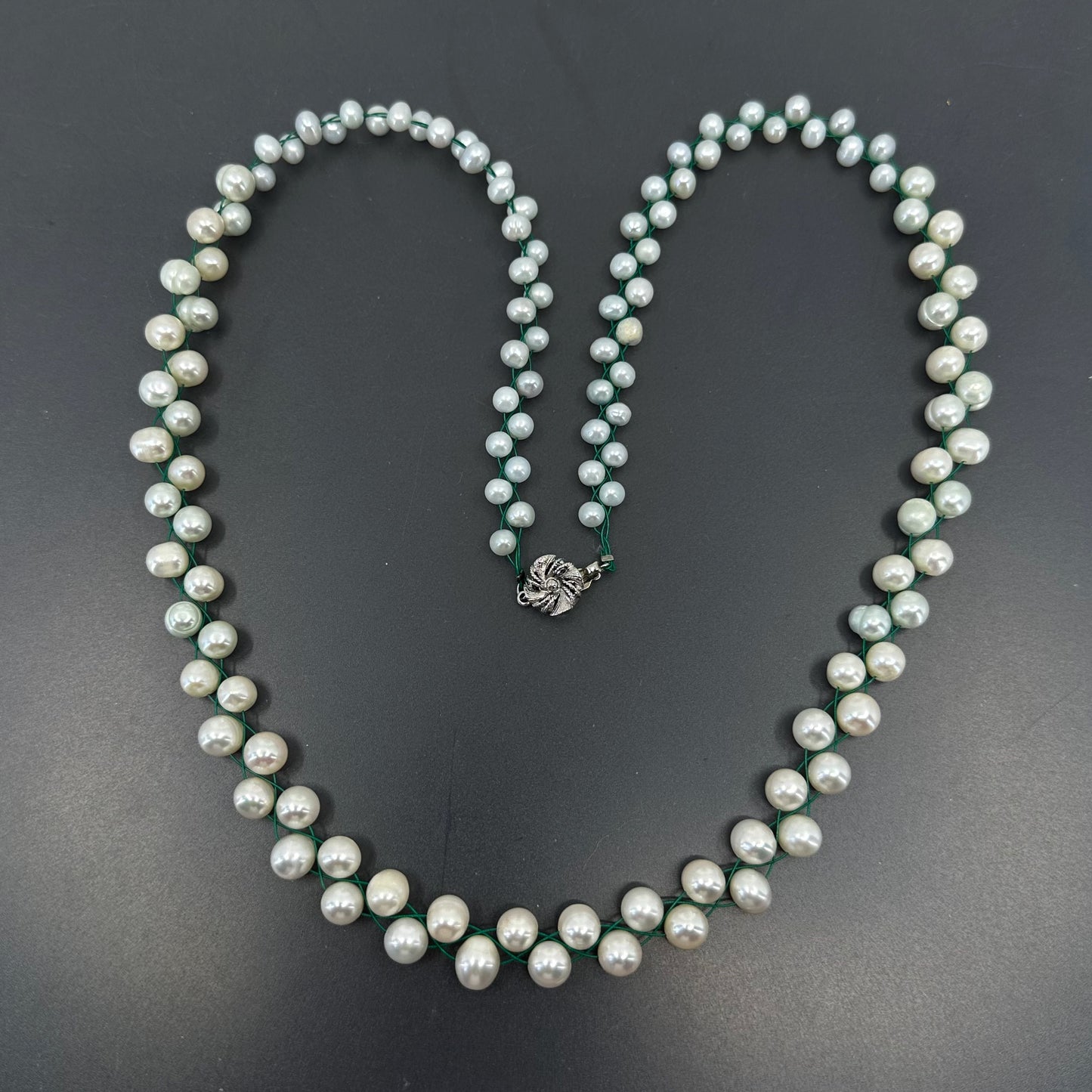 Sterling silver graduated freshwater pearl necklace - GM95