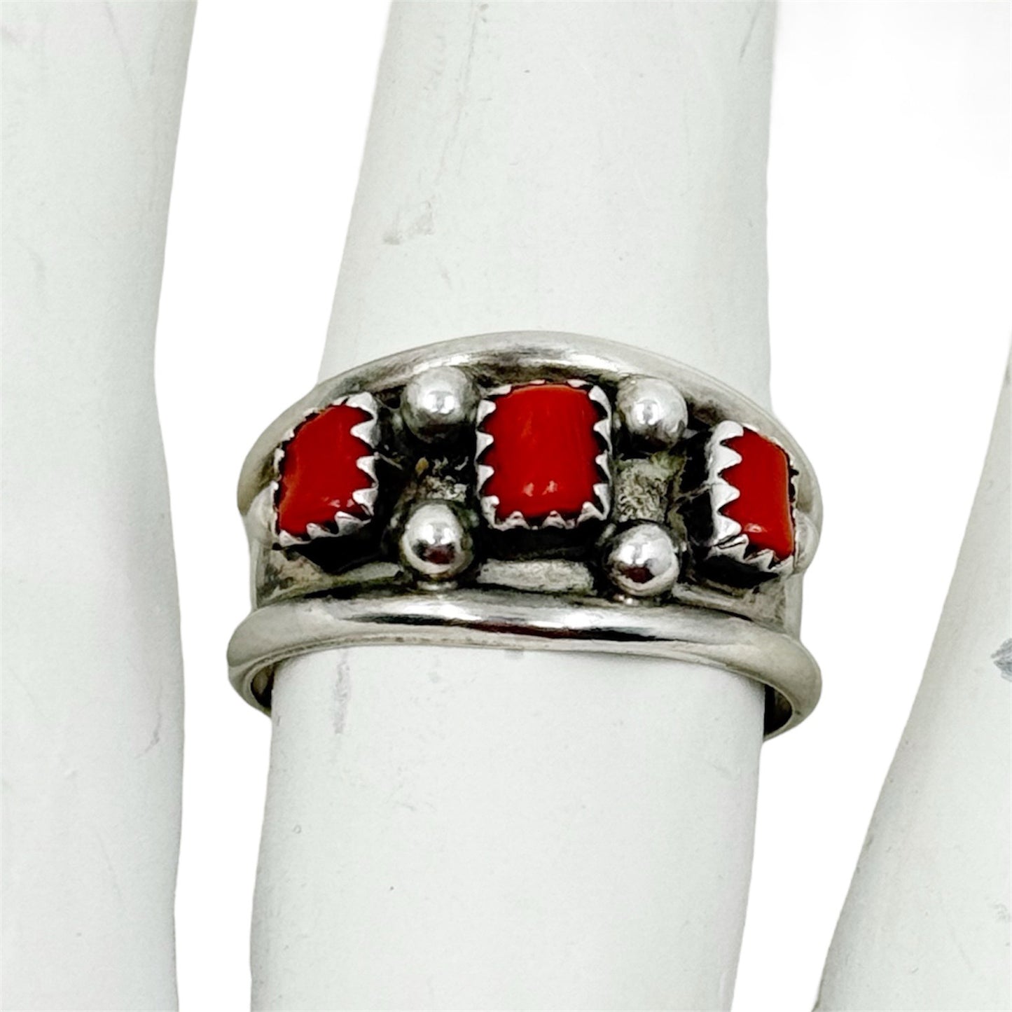 Zuni sterling silver coral ring - GM98