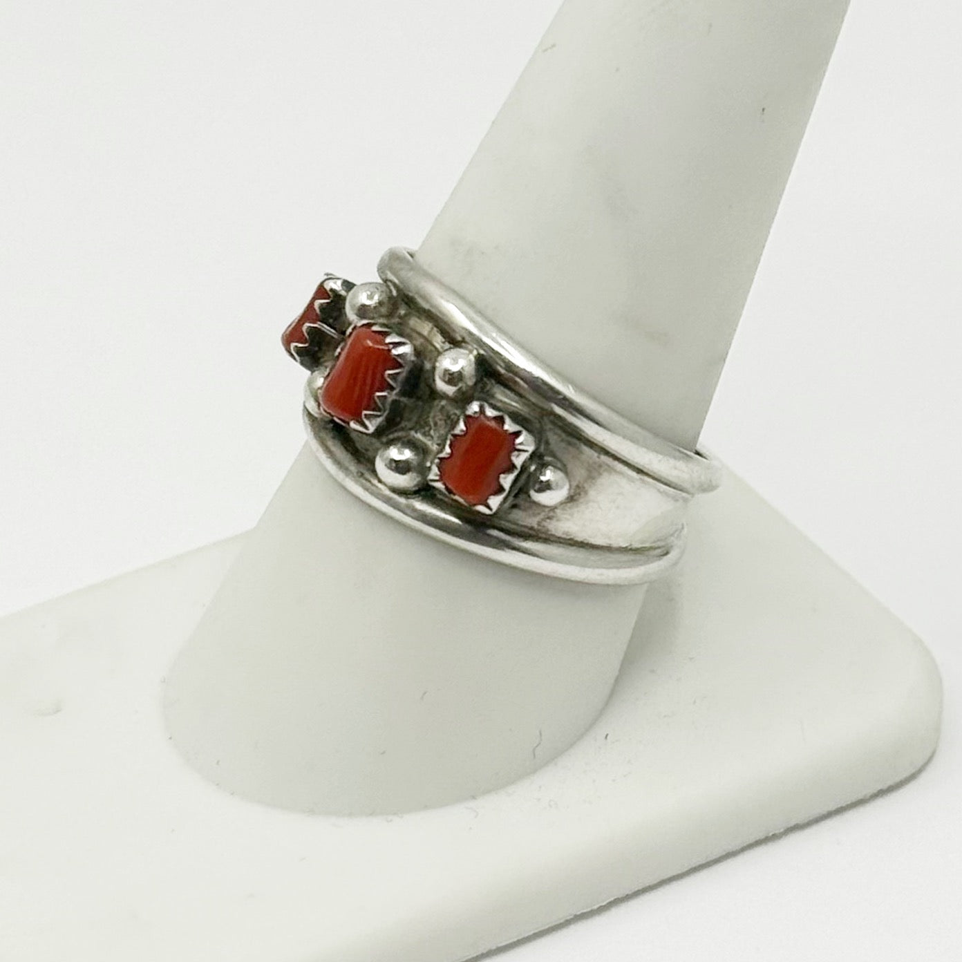 Zuni sterling silver coral ring - GM98