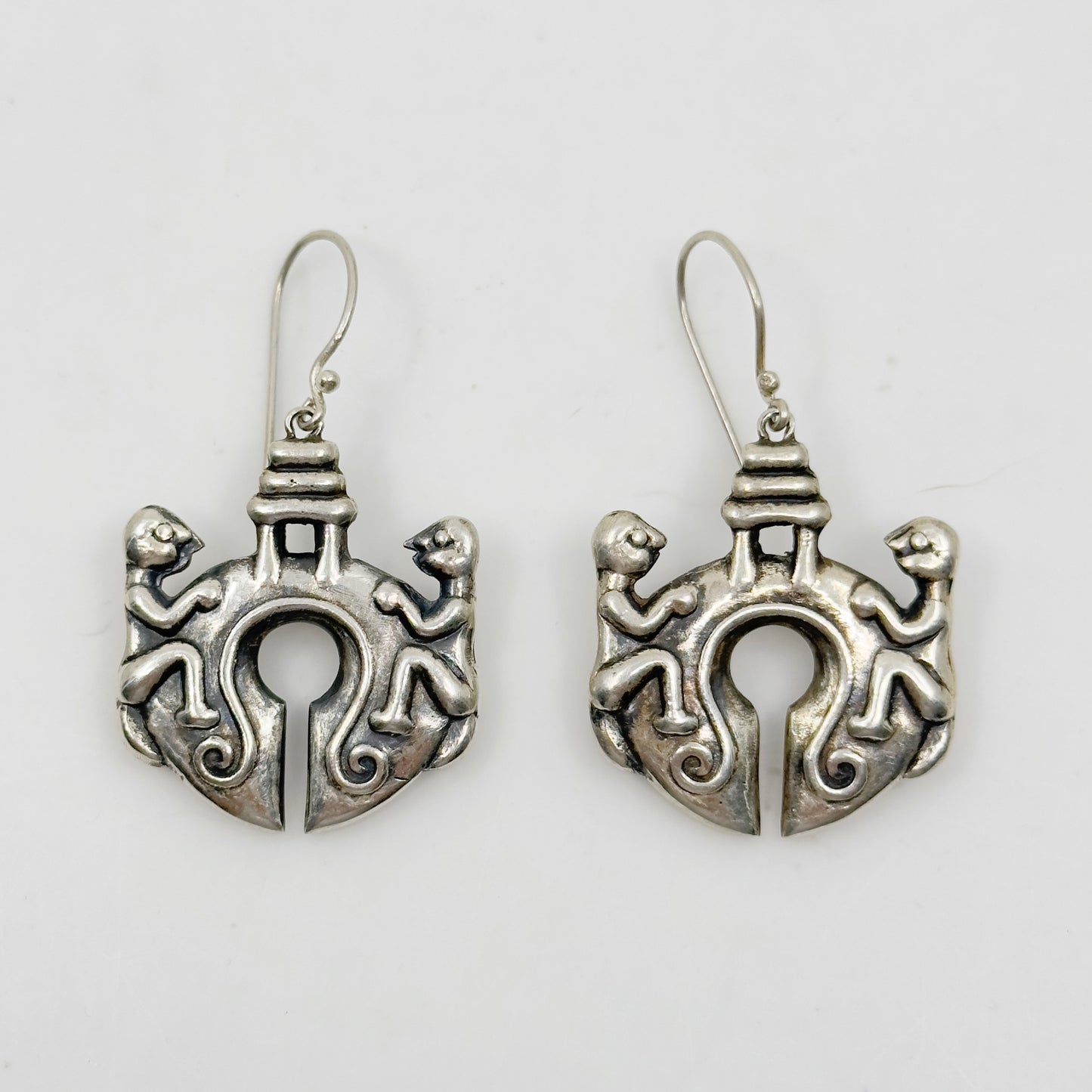 Vintage sterling silver tribal Indonesian drop earrings - GM68