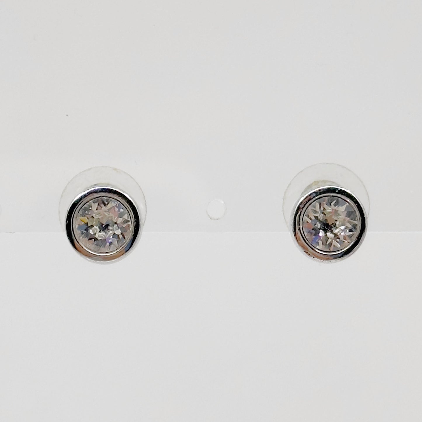 Swarovski silver tone crystal Stud earrings GM841