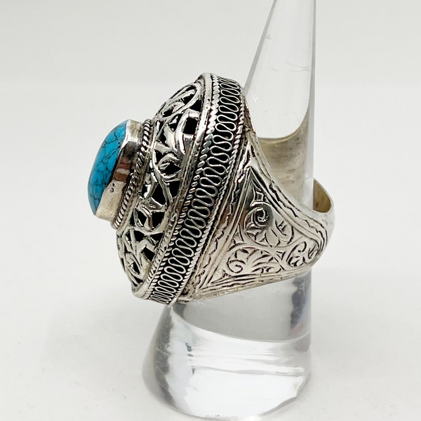 Vintage oversized sterling silver turquoise ring