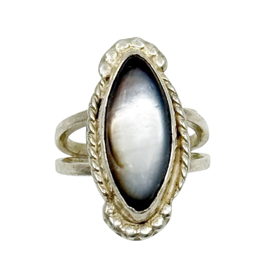 Vintage Southwest sterling silver mother of pearl ring - GM1173