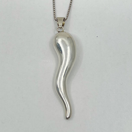 Vintage Sterling silver Italian lucky horn pendant