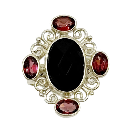 Sterling silver garnet & onyx ring - GM1180
