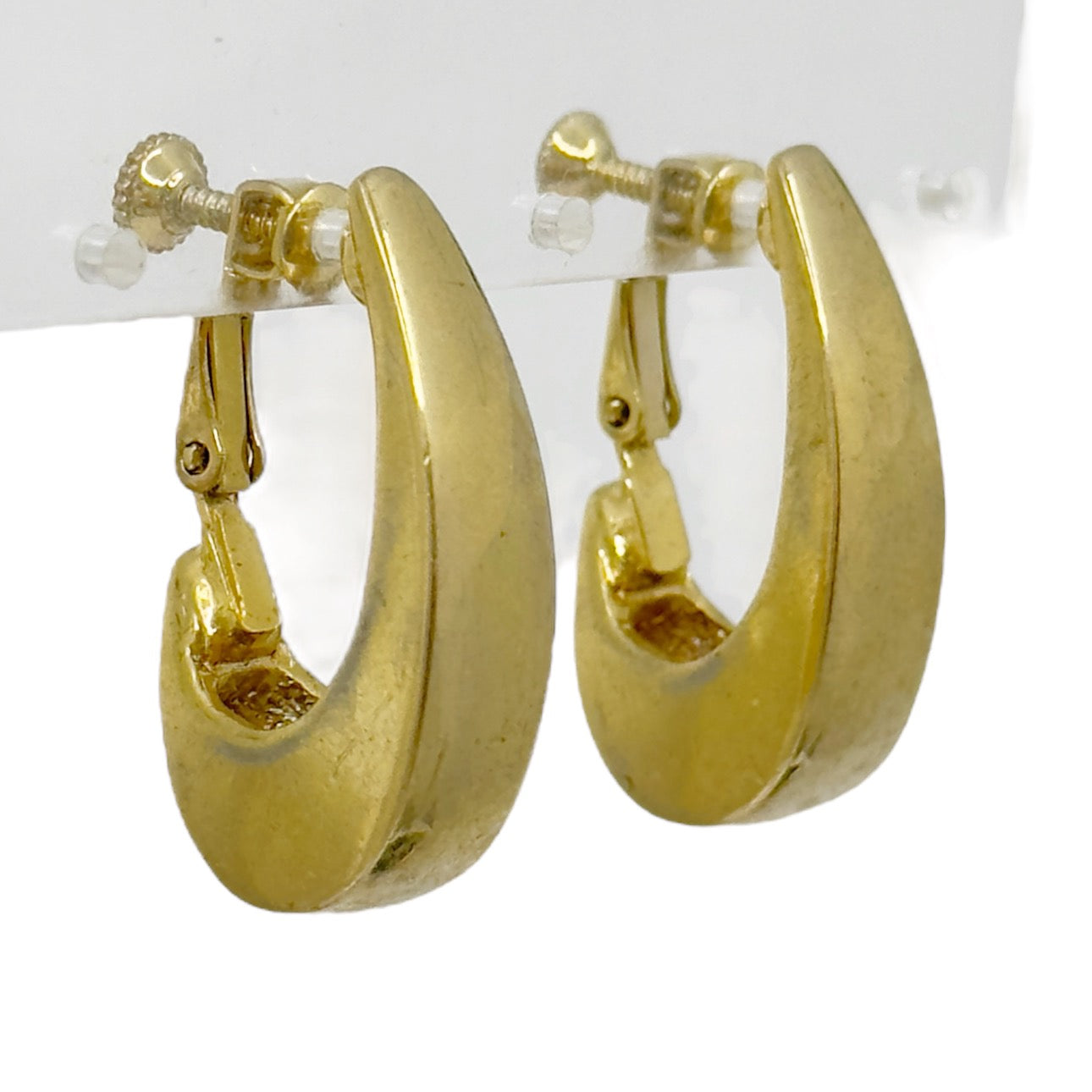 Vintage Gold Tone hoop clip on earrings