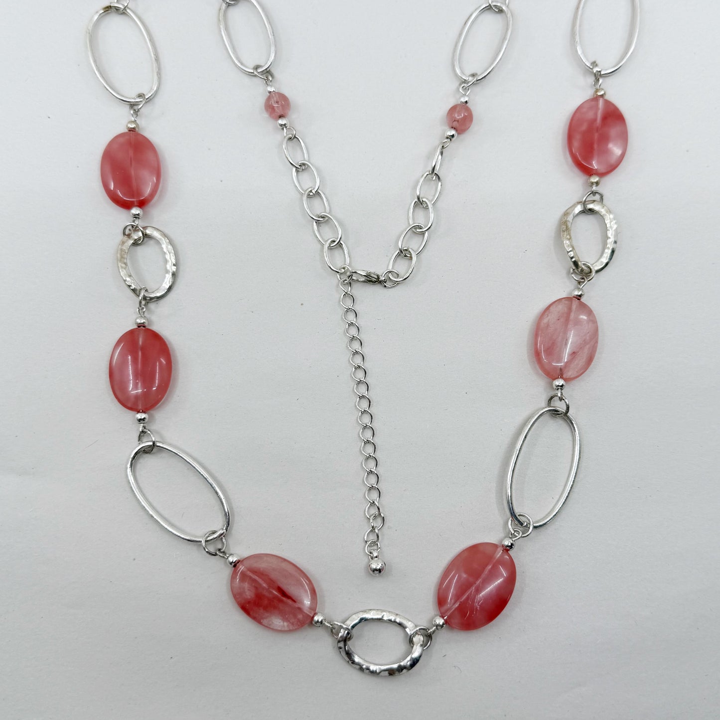 Silver tone cherry quartz bead necklace - GM1531