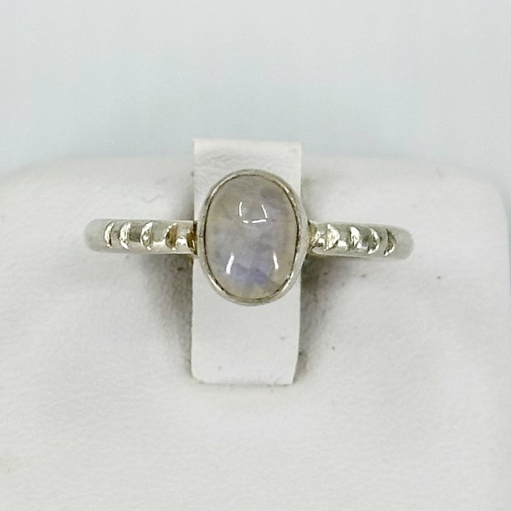 Hand Made sterling silver moonstone ring  GM154