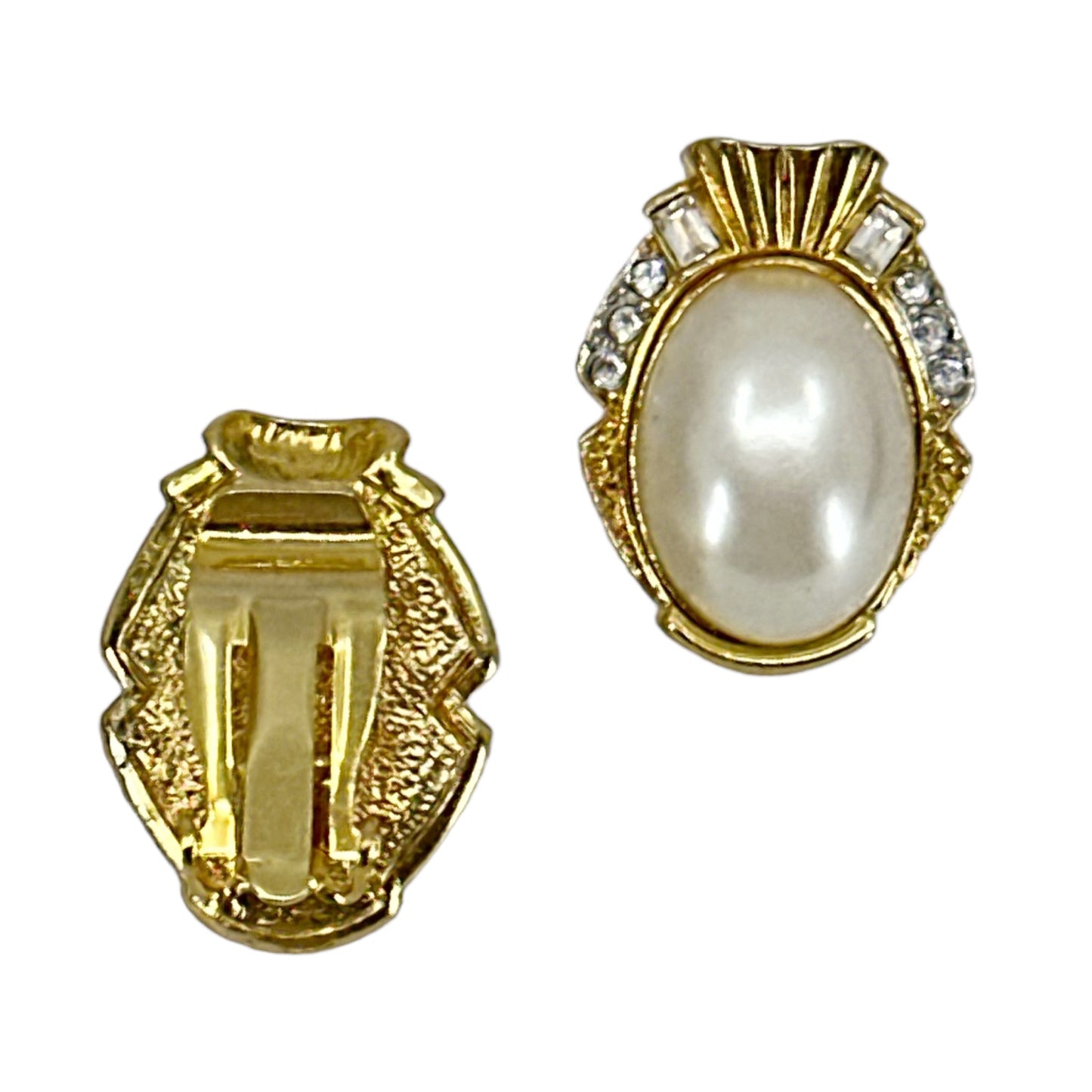 Vintage Gold tone pearl & rhinestone clip on earrings