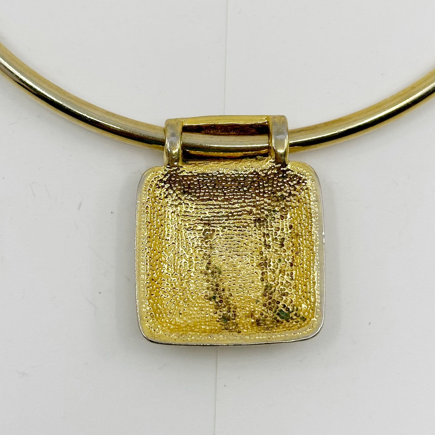 Vintage Gold tone enamel pendant neck wire necklace