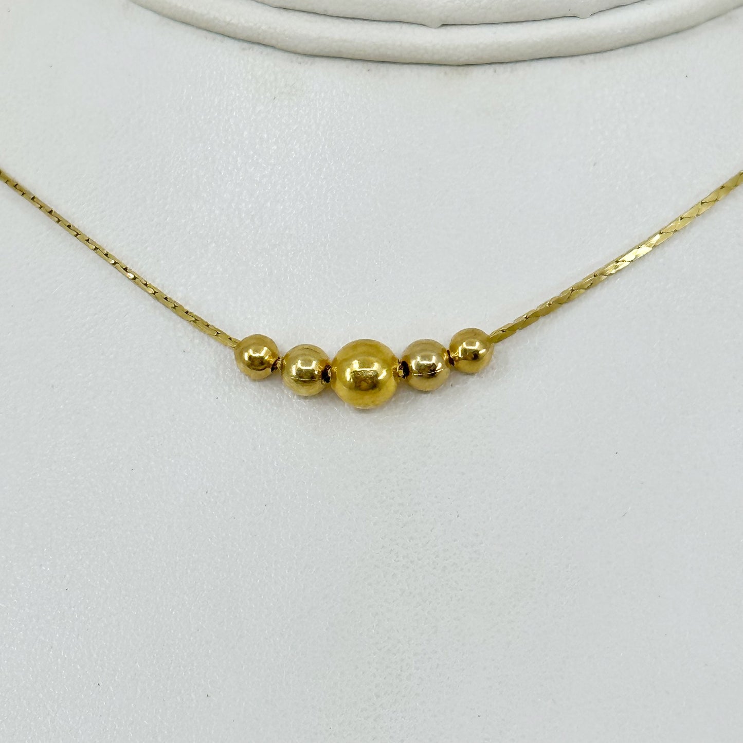 Gold tone graduated bead choker Necklace